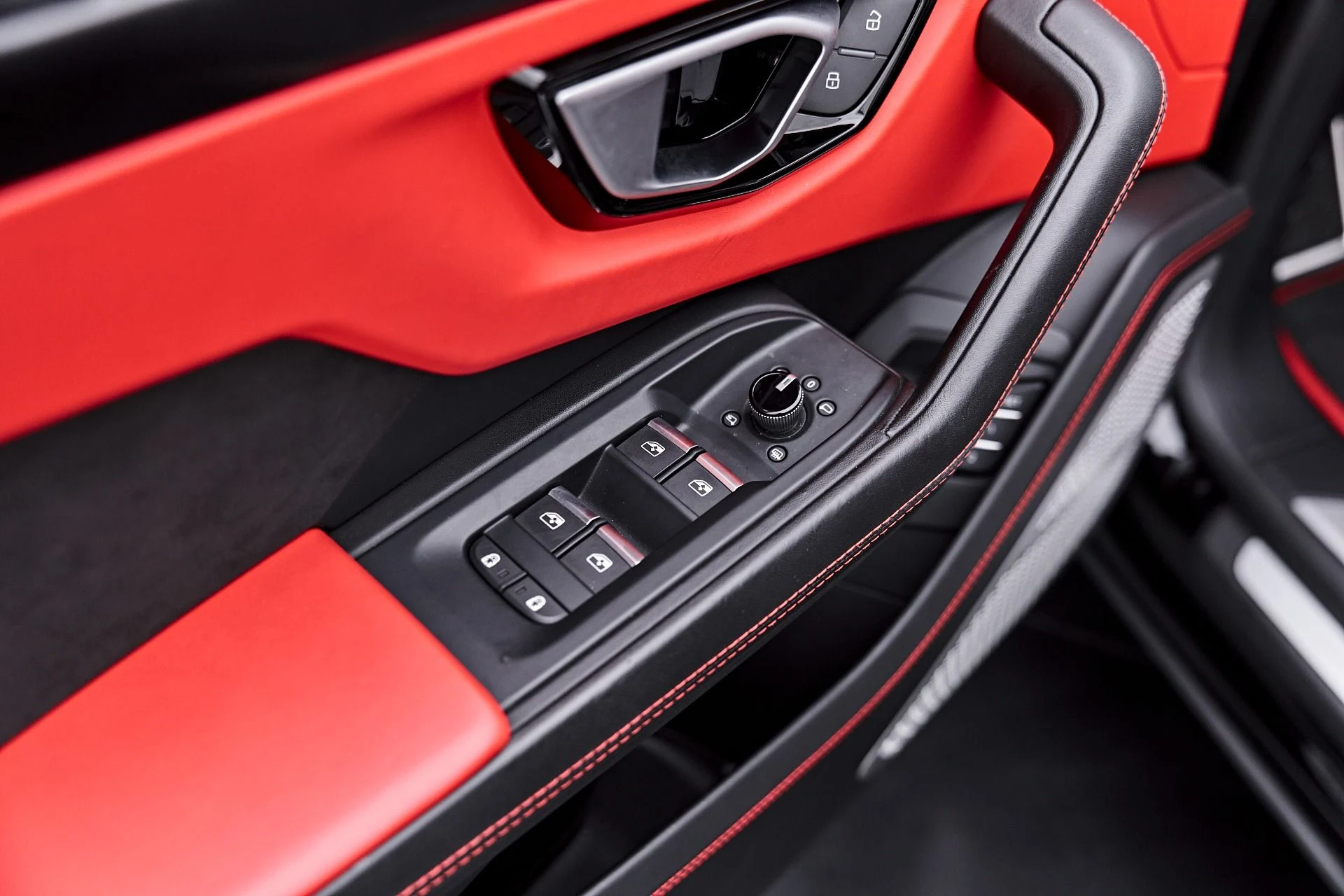 mph043_3071079052_Used_2022_Lamborghini_Urus_1788219596_786d419d7f