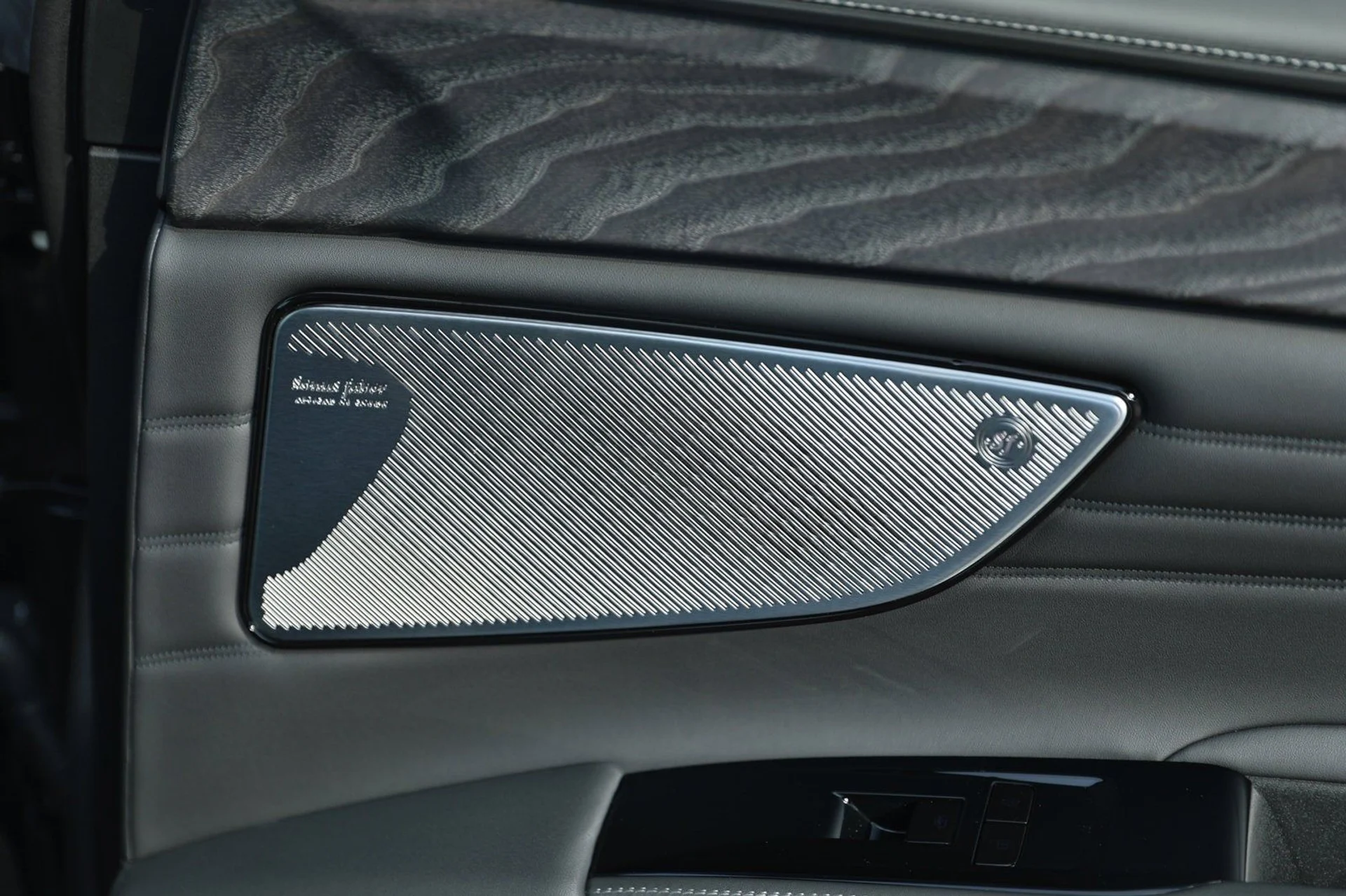 mph043_3083028151_95cc153de111456bb6691c4395d2dc7c_fdb7ade6d9