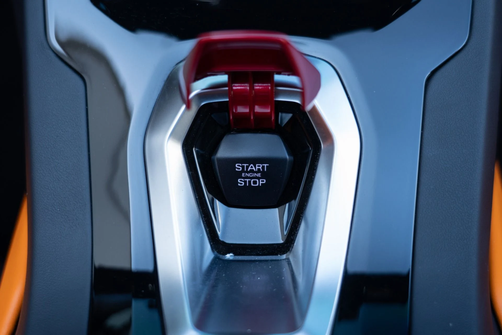 mph043_308439146_Used_2024_Lamborghini_Huracan_EVO_Spyder_1757526757_68619275f1