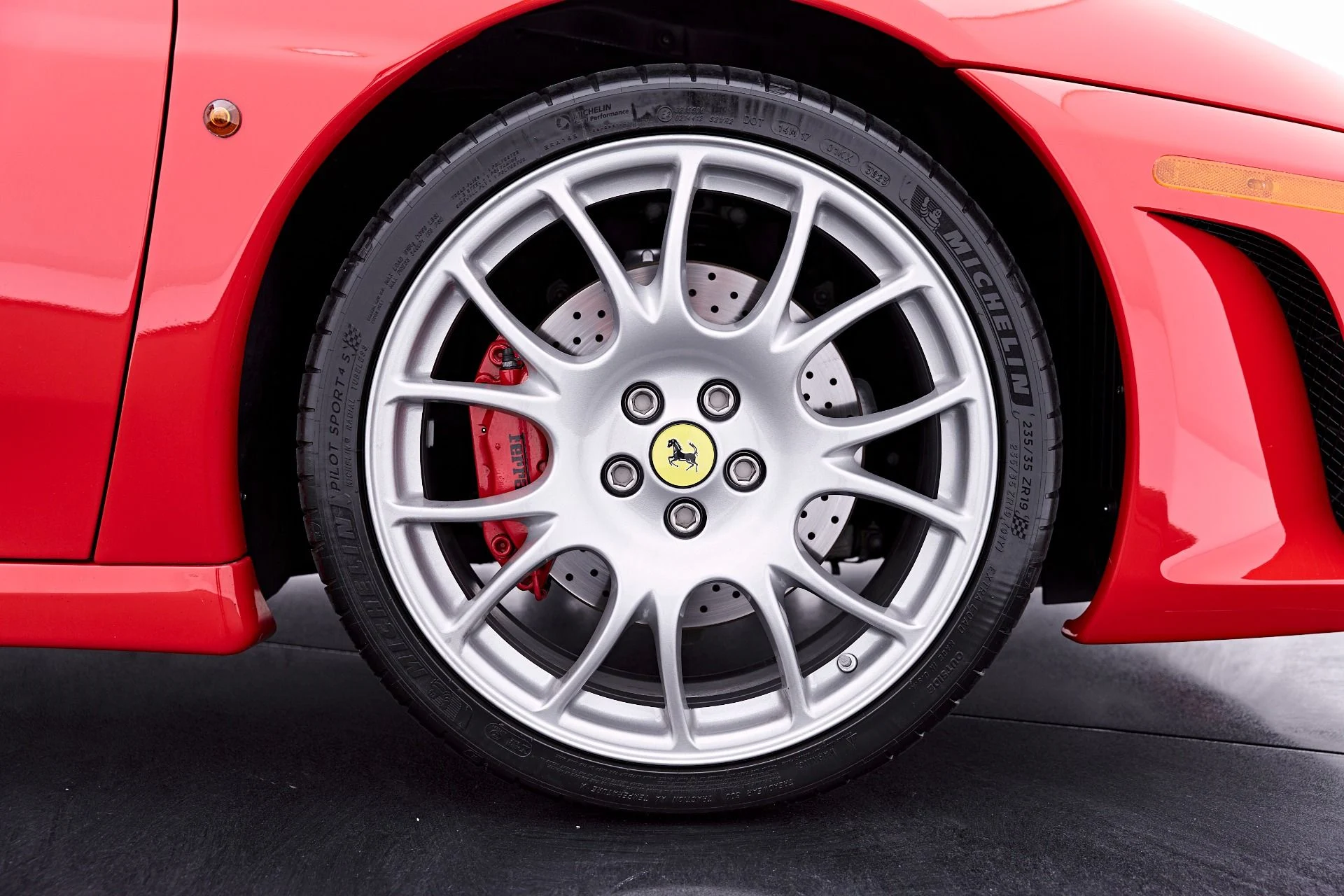mph043_3090726152_Used_2006_Ferrari_F430_Berlinetta_1781025141_5faf9cd3ac