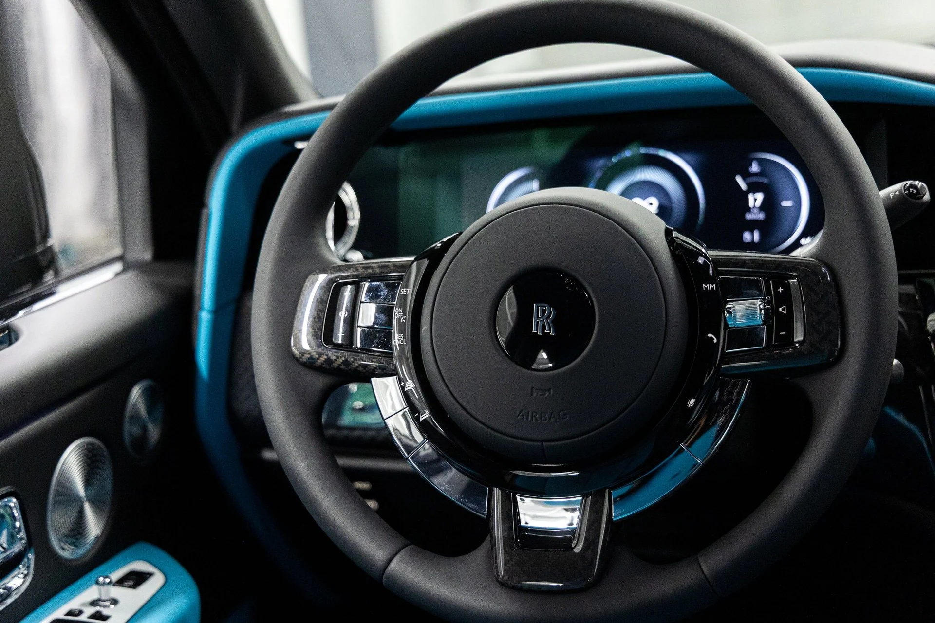 mph043_3107163567_2b074417bb358320a7356ba9b8984996x_301bc89662