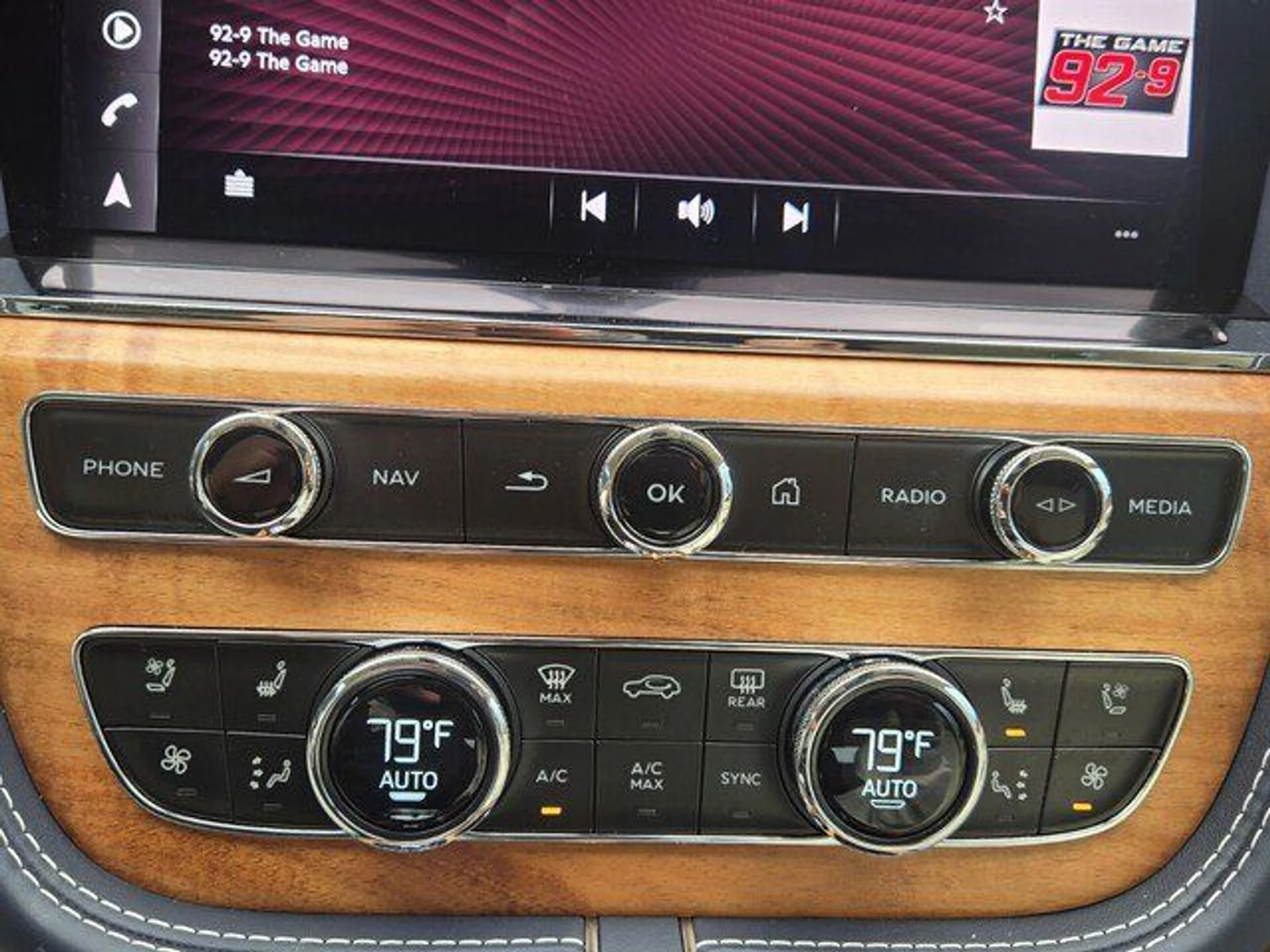 mph043_3113687199_8cade2ee7993caa5b93a654413ffaeefx_e85541f026