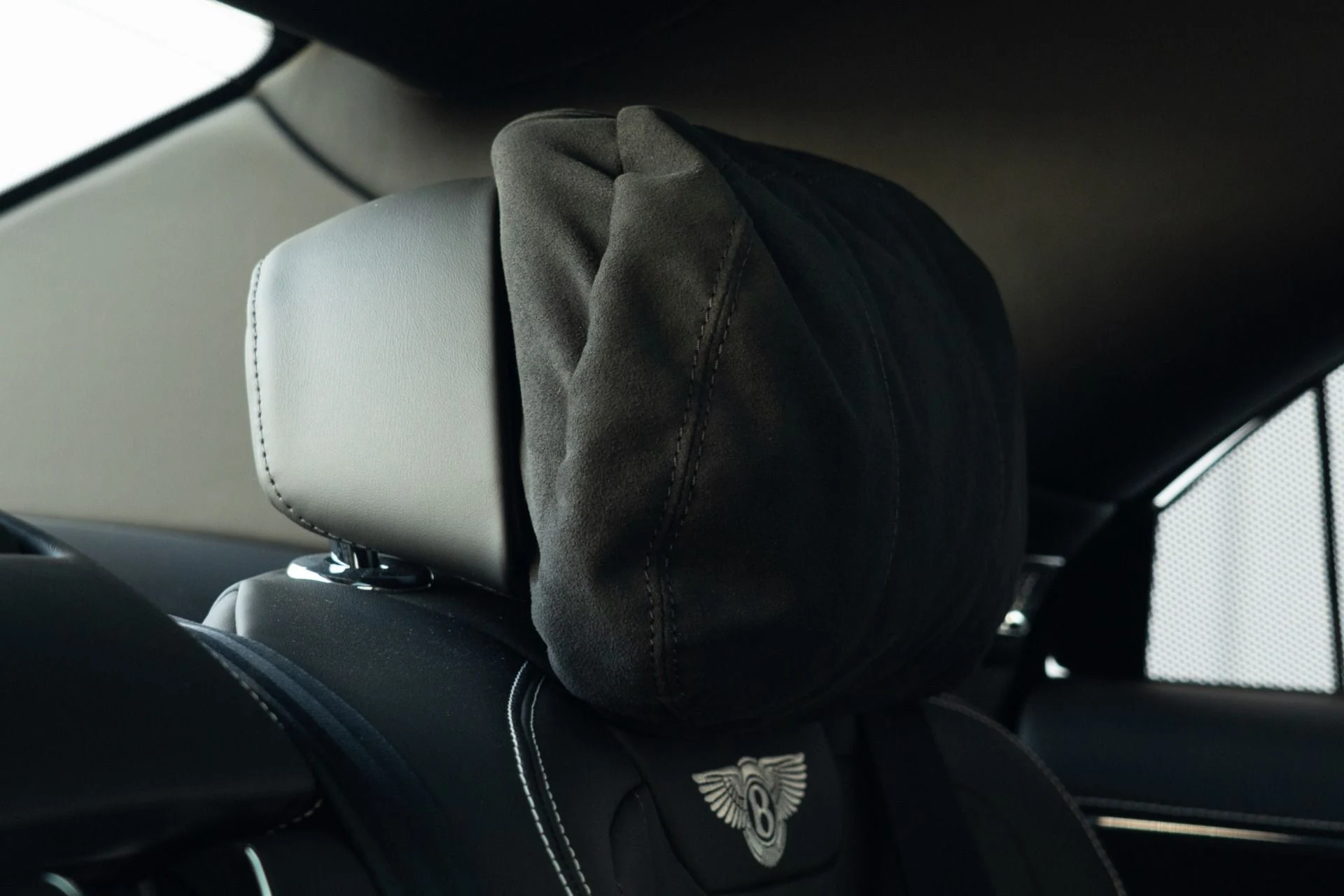 mph043_3123948447_Used_2024_Bentley_Flying_Spur_Edition_8_1757964639_5a5d093377