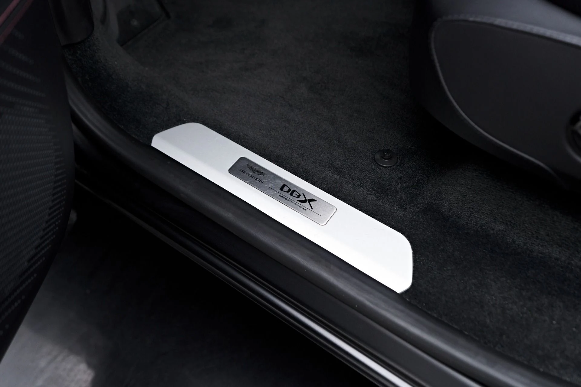 mph043_3129156152_Used_2023_Aston_Martin_DBX_707_1754786768_519971b5f9