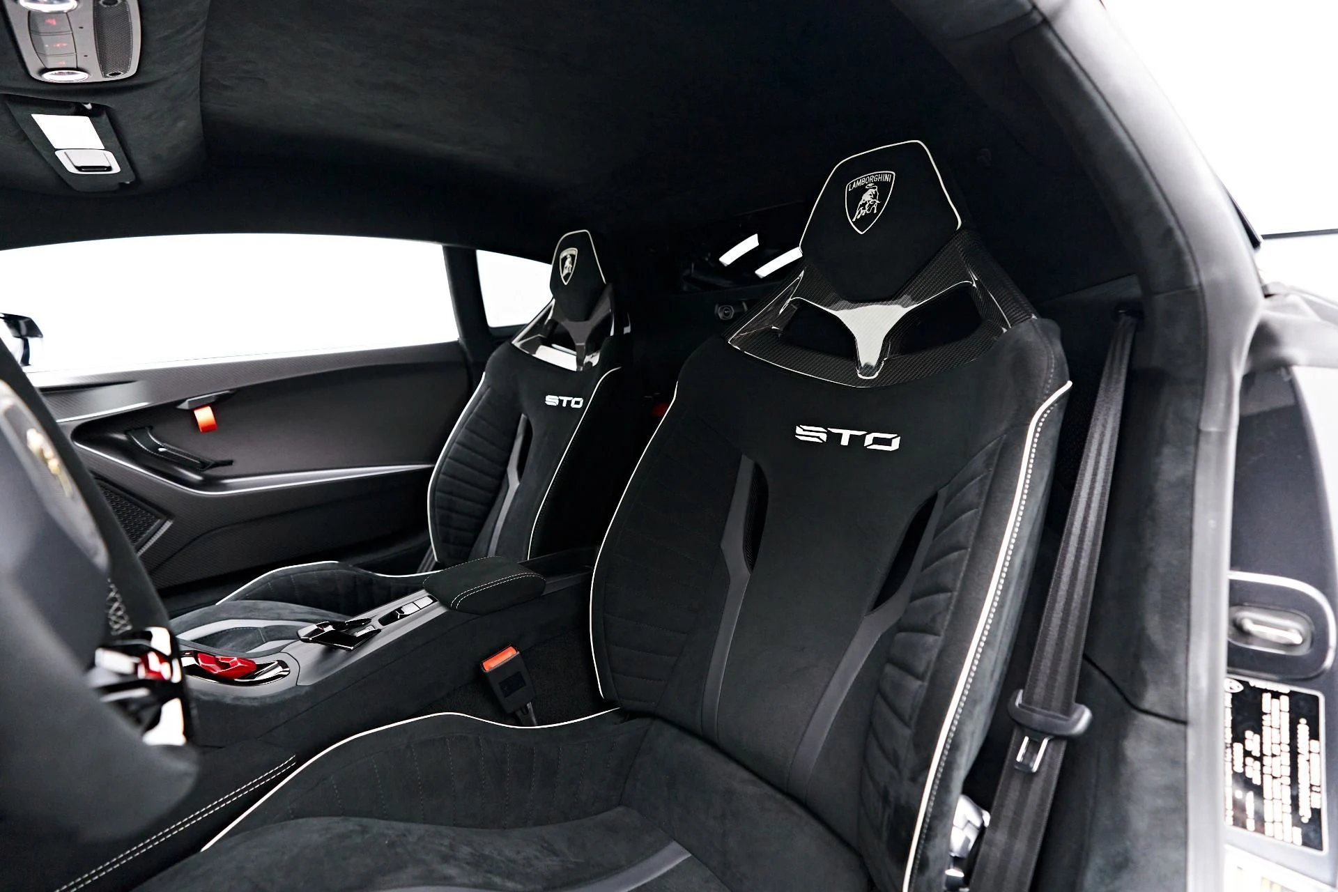 mph043_3132812413_Used_2023_Lamborghini_Huracan_STO_Base_1696892071_e48f1502e4
