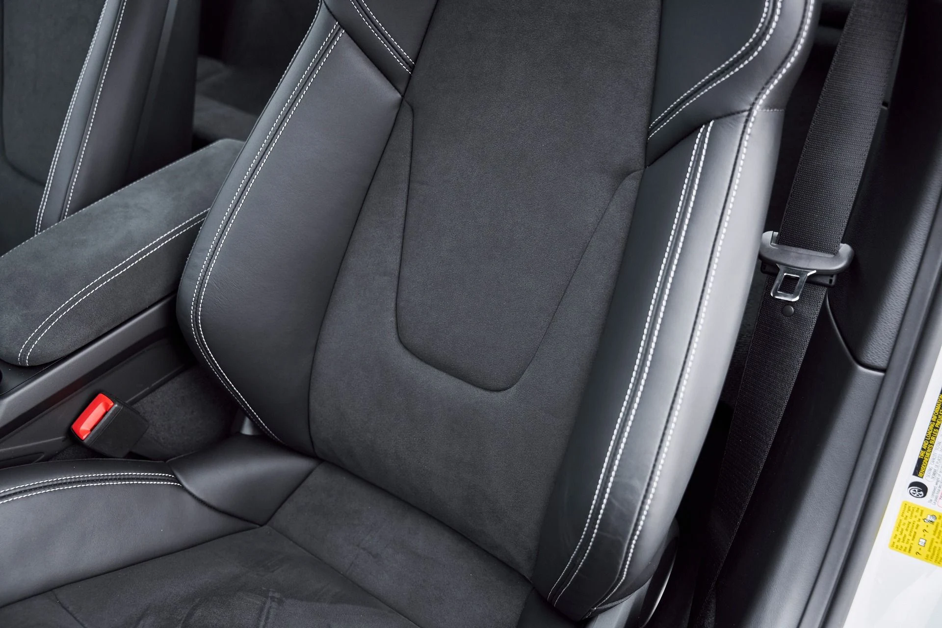 mph043_3136731856_Used_2025_Porsche_911_GT_3_1766797651_52d9f293f4