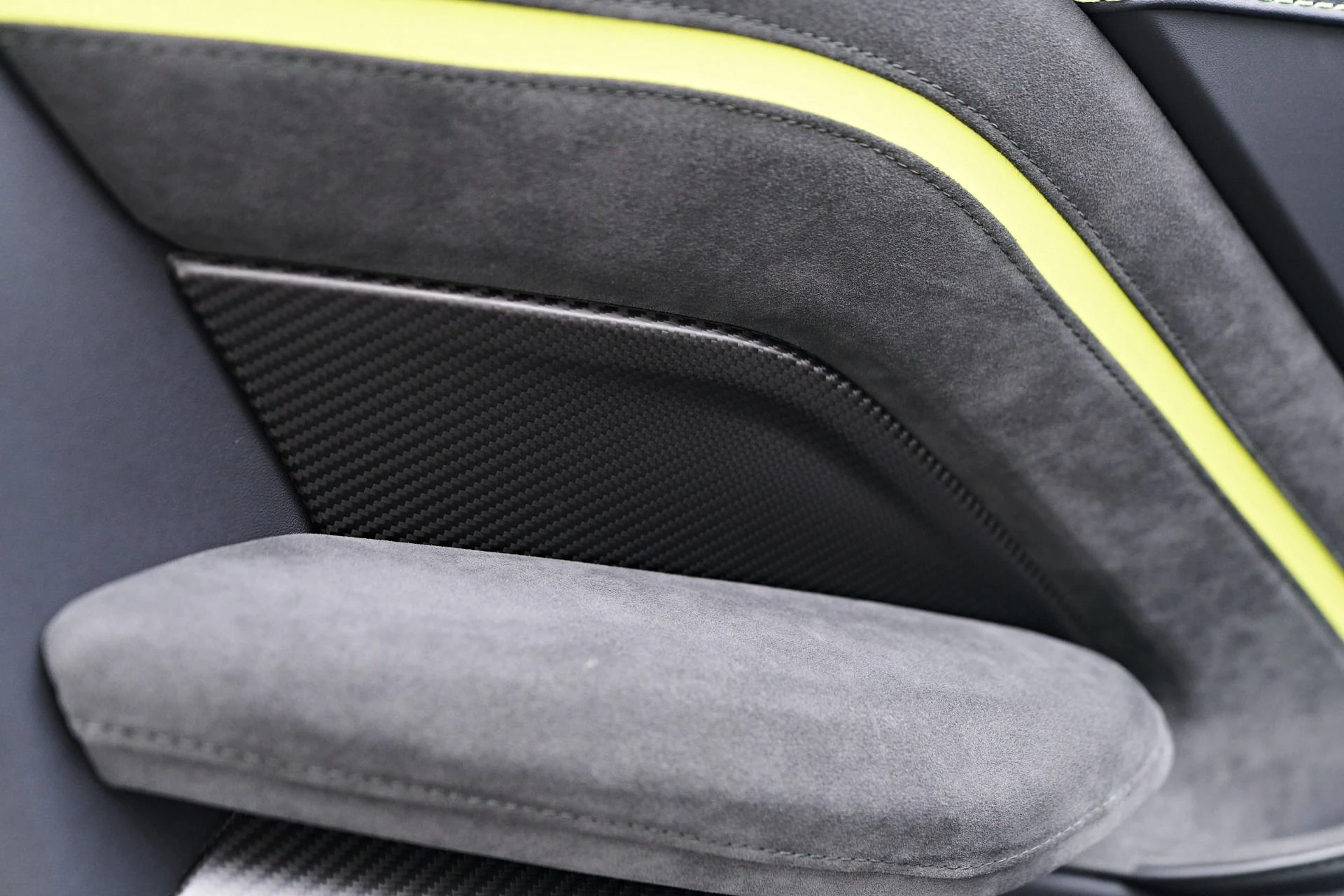 mph043_3142274125_Used_2023_Aston_Martin_Vantage_F1_Edition_1754013179_1db29d9e8a