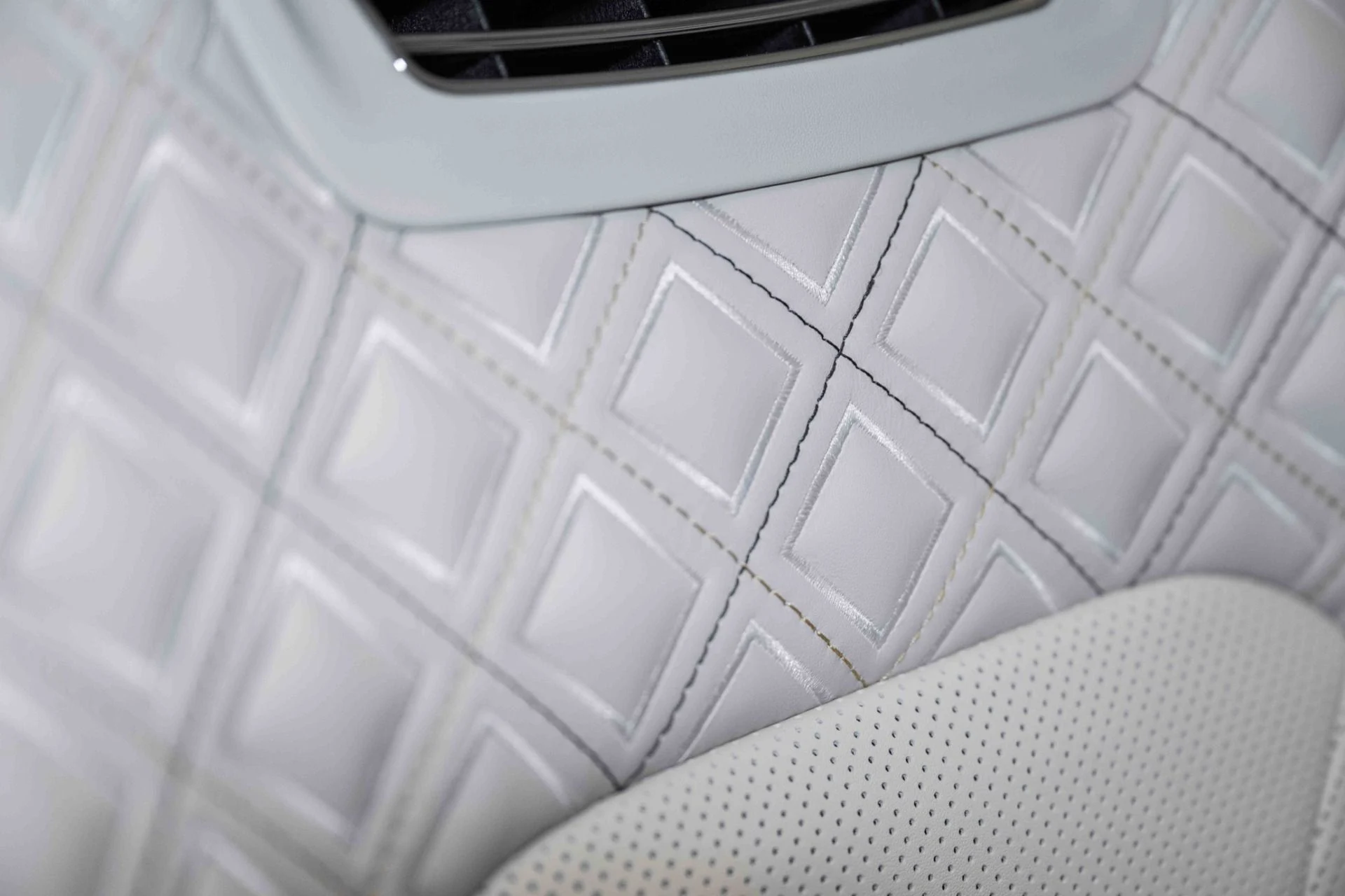 mph043_314802163_Used_2024_Bentley_Continental_GTC_Mulliner_W12_1718978175_58f0b4501f