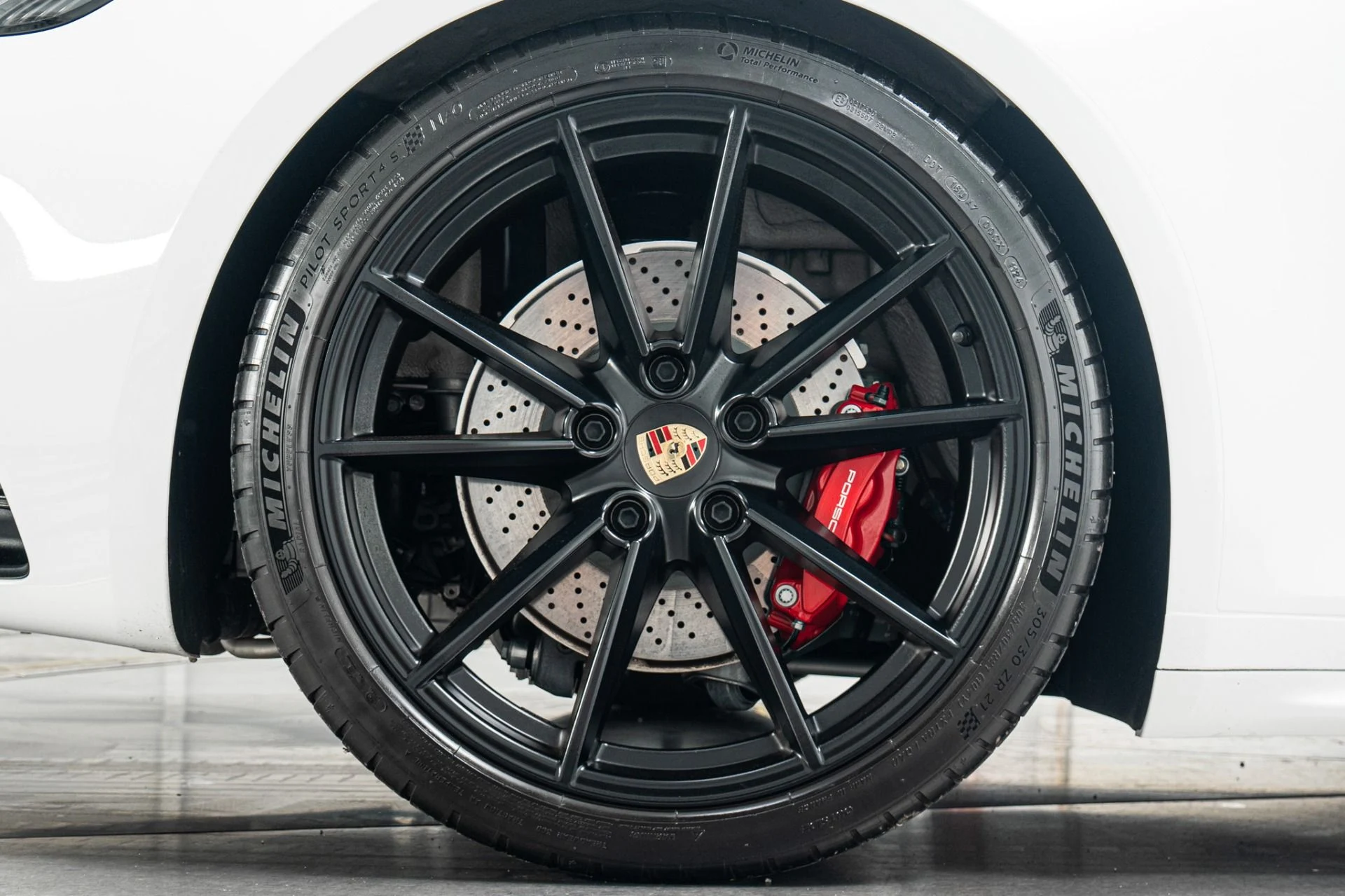 mph043_3165526491_Used_2024_Porsche_911_Carrera_S_1782763521_6ad27dd80e