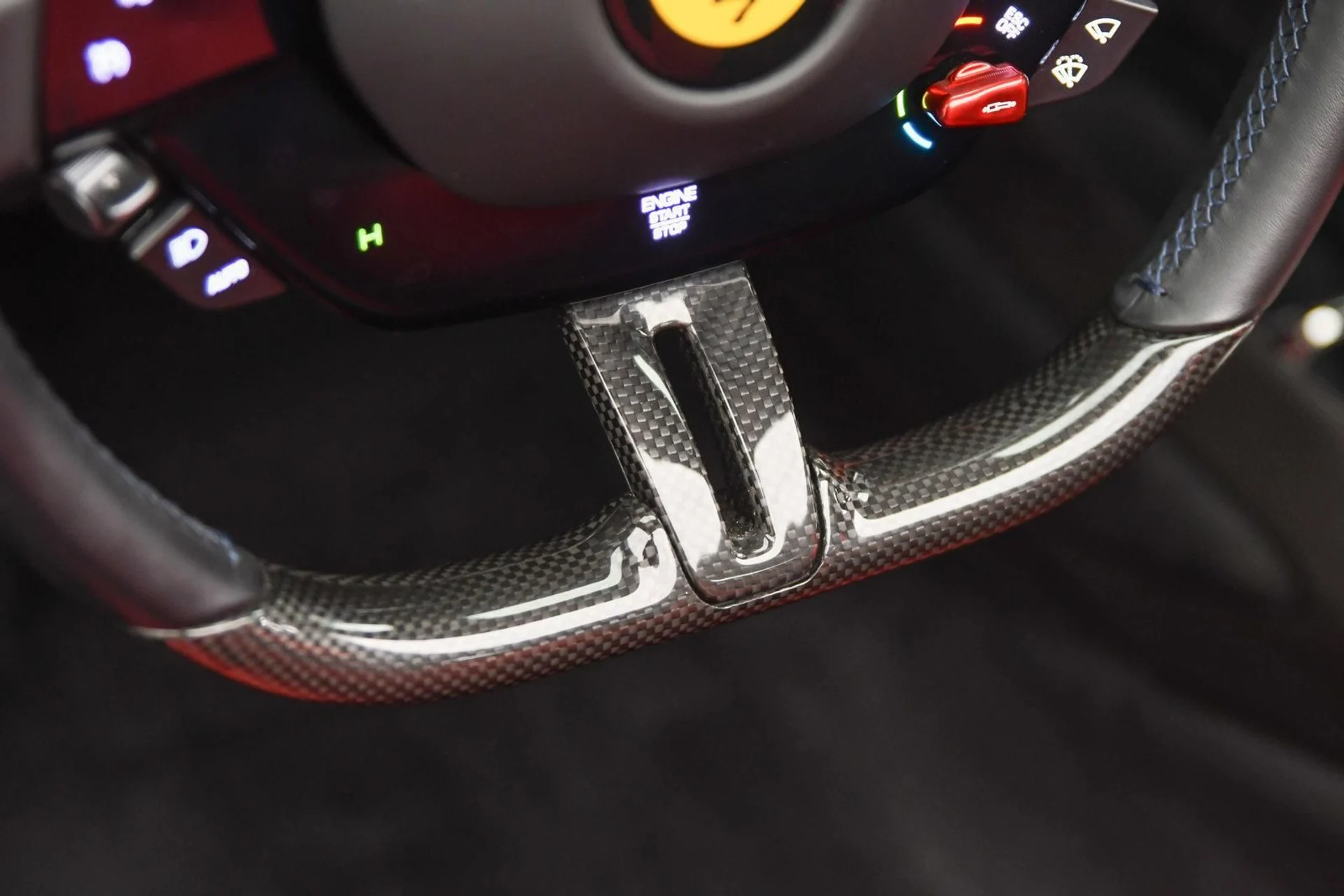 mph043_3166209441_Used_2023_Ferrari_SF_90_Spider_1740041906_5553853f40