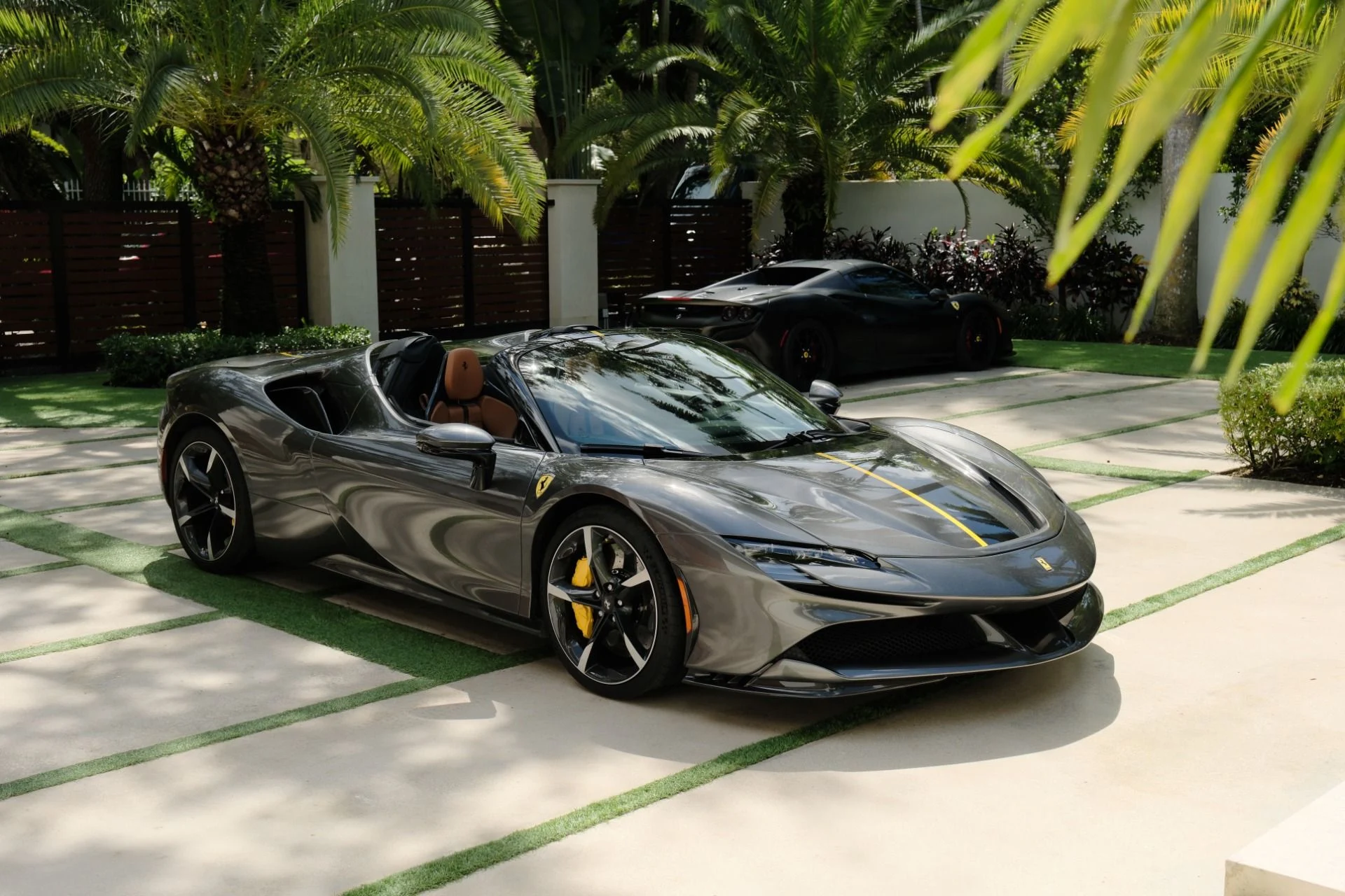 mph043_319300097_Used_2022_Ferrari_SF_90_Spider_1790027669_e708571b1e
