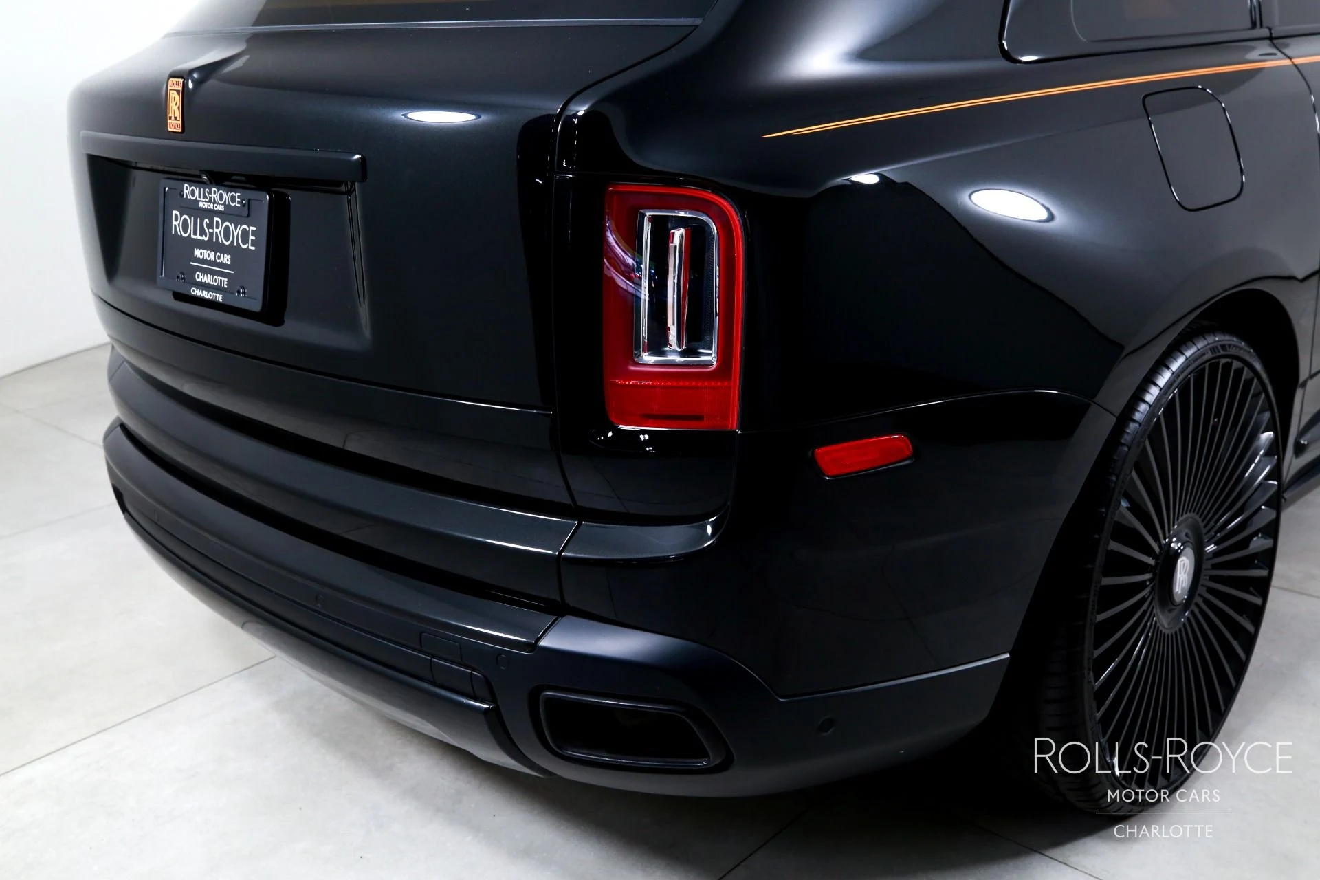 mph043_3210865641_Used_2023_Rolls_Royce_Cullinan_1780092744_0f07e98ef6
