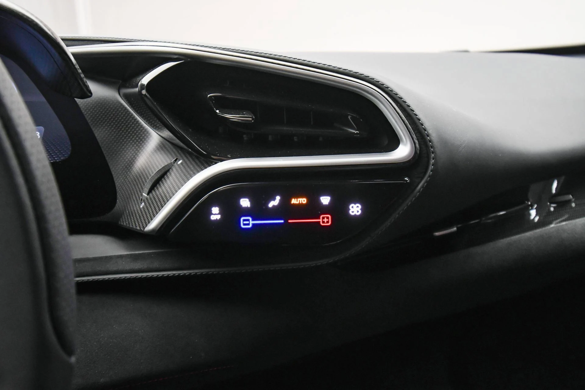 mph043_321460040_1e37922a93234172b291ce32faff5419_8032bfa009