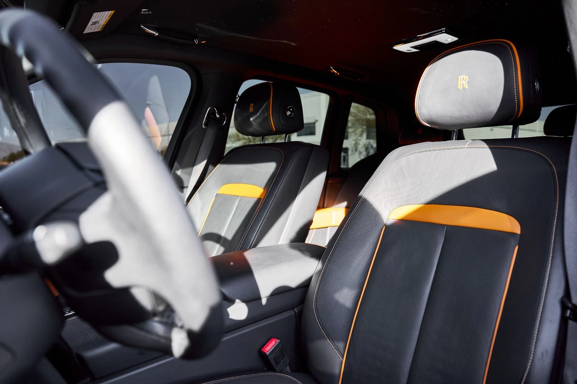 mph043_3217433817_Used_2022_Rolls_Royce_Cullinan_Black_Badge_1768359512_3bbc7f9deb