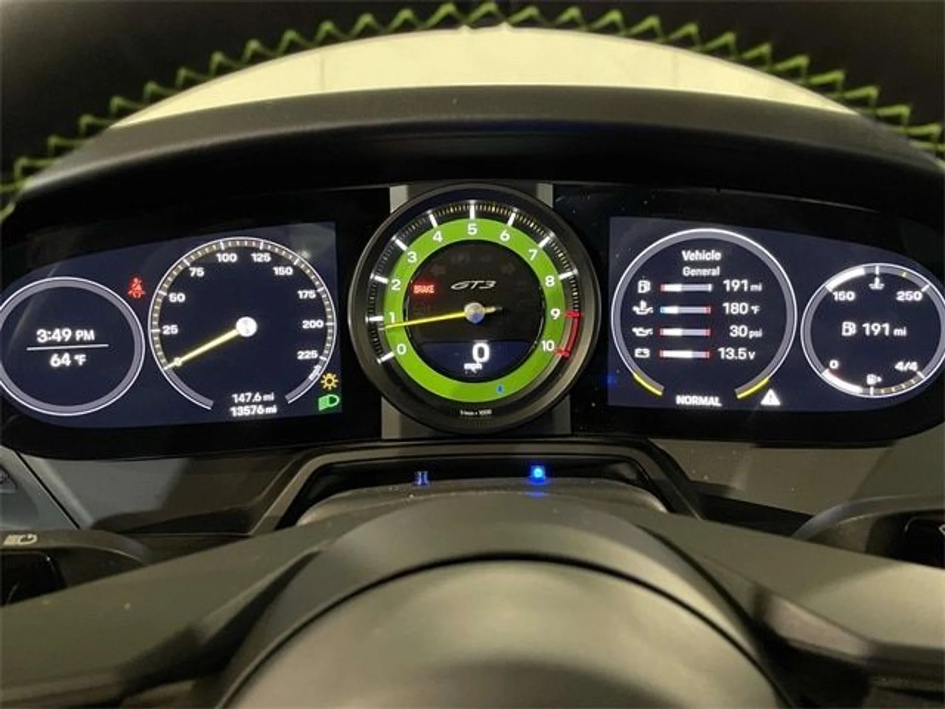 mph043_3221651743_bf5955dd26e3d03d93a6feb4e7320200x_3067887a01