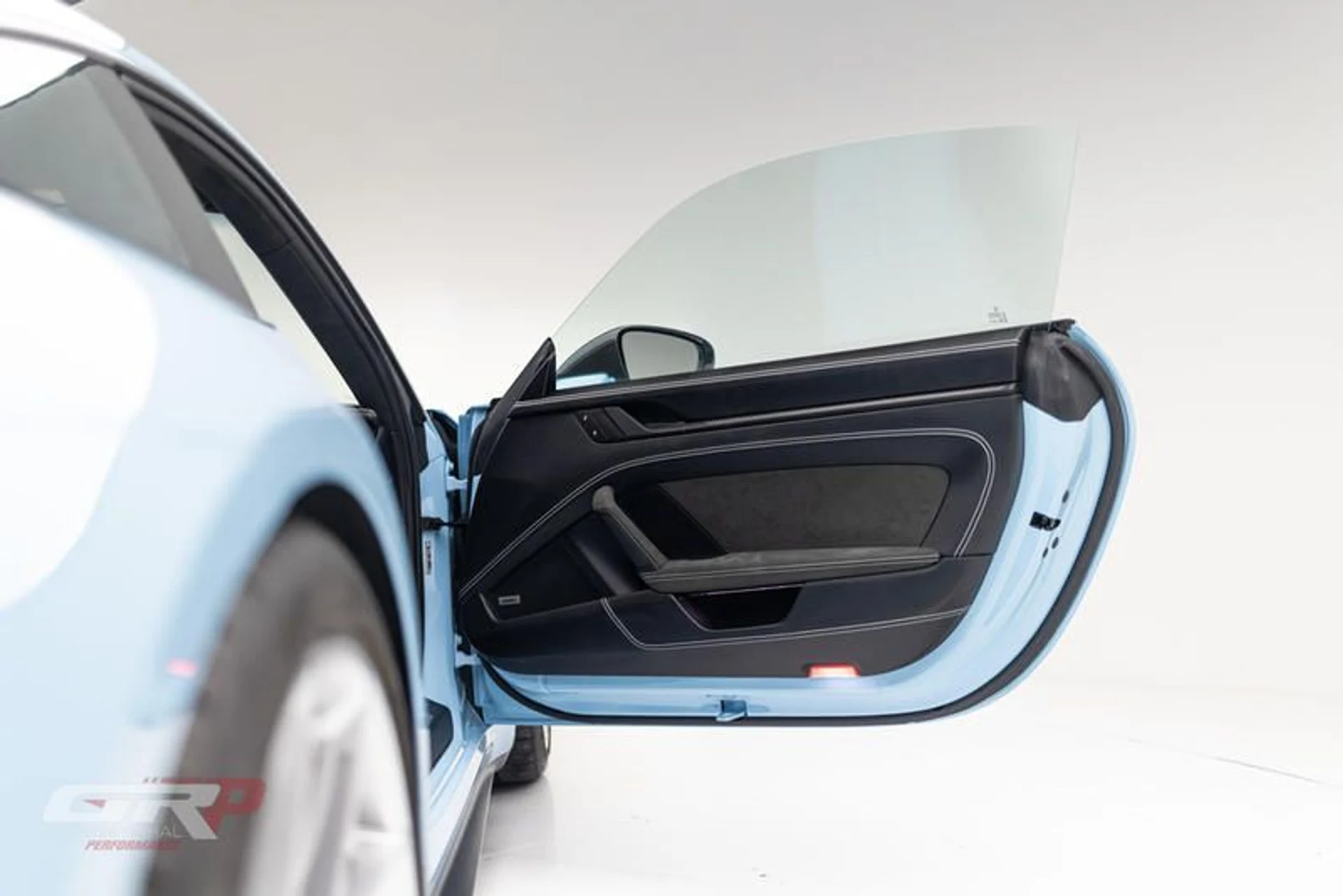 mph043_3225834728_3_CDAD_36_F_4_AE_7_46_E3_A73_B_447_B0_D65_B8_C6_8a57b2fe6a