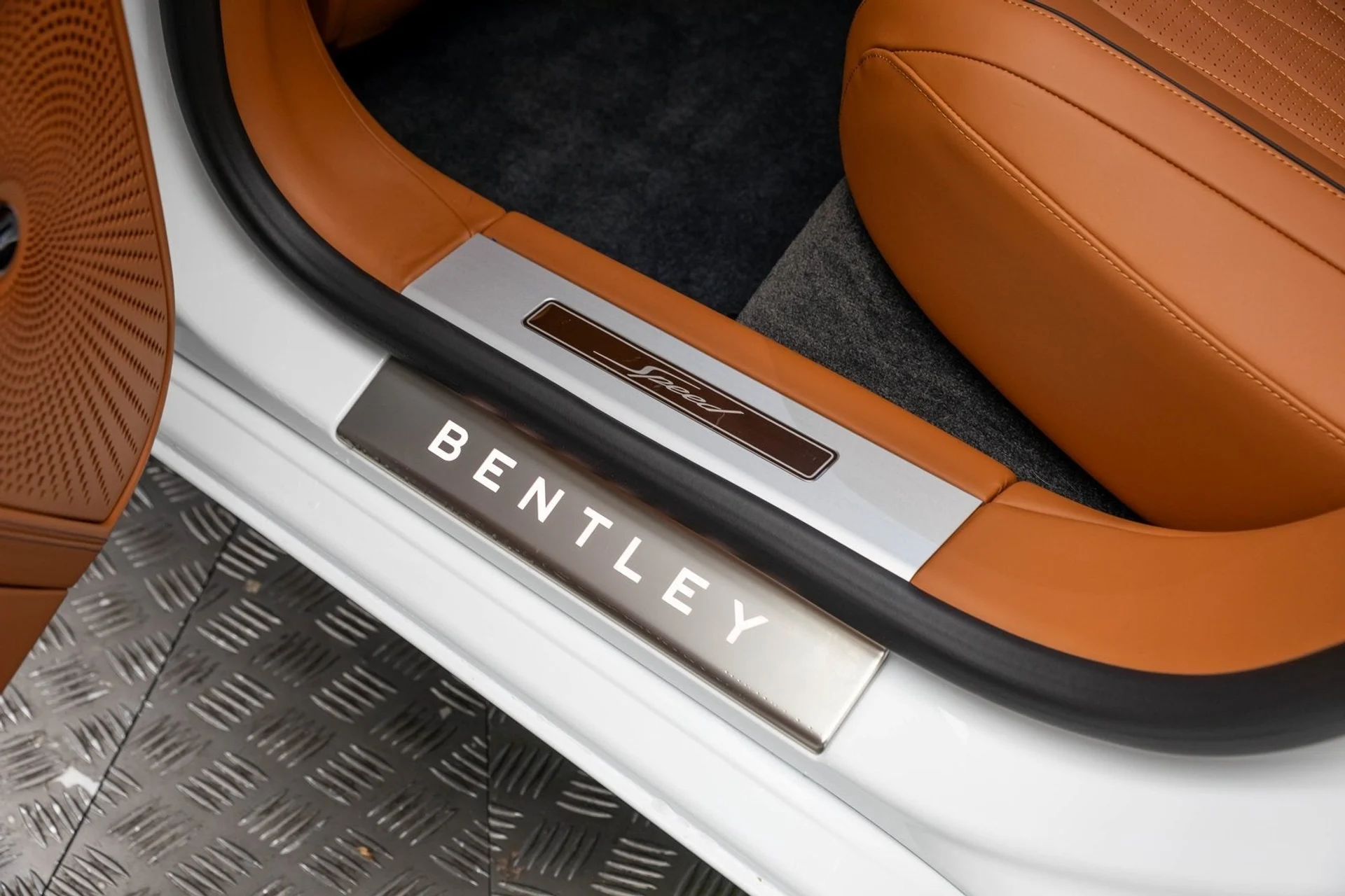 mph043_3227031658_44_95a1f6b8eb