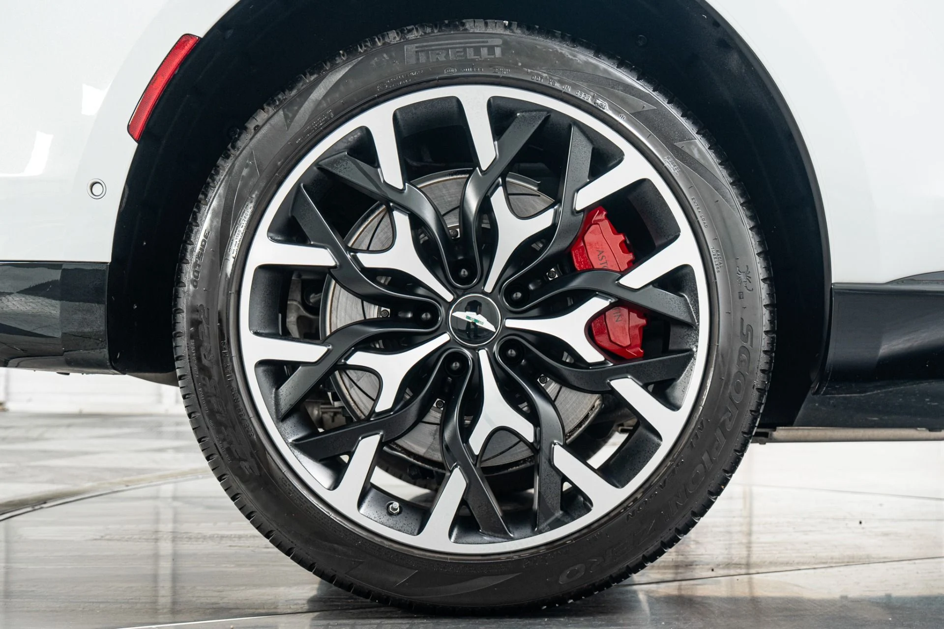 mph043_3228334053_Used_2021_Aston_Martin_DBX_AML_Color_Indulgence_Pack_DB_Elegance_Pack_1783626326_4aa7a6a753