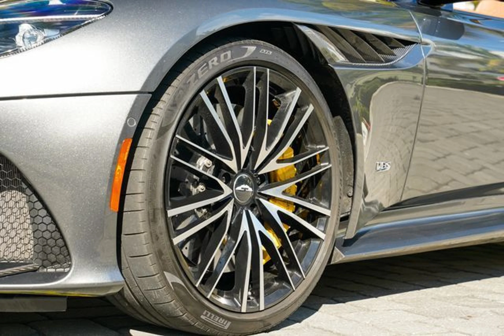 mph043_3260449156_22957582_44_04b1592e77