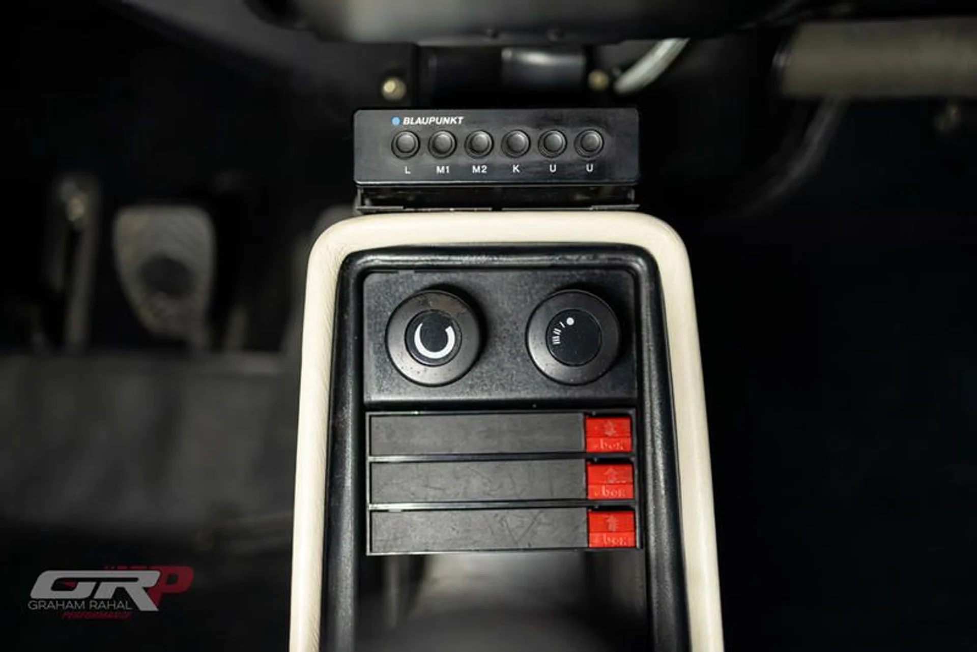 mph043_3261267368_E5_B42269_061_D_424_D_858_D_A42_AFDC_3_FC_12_6edb986cbb