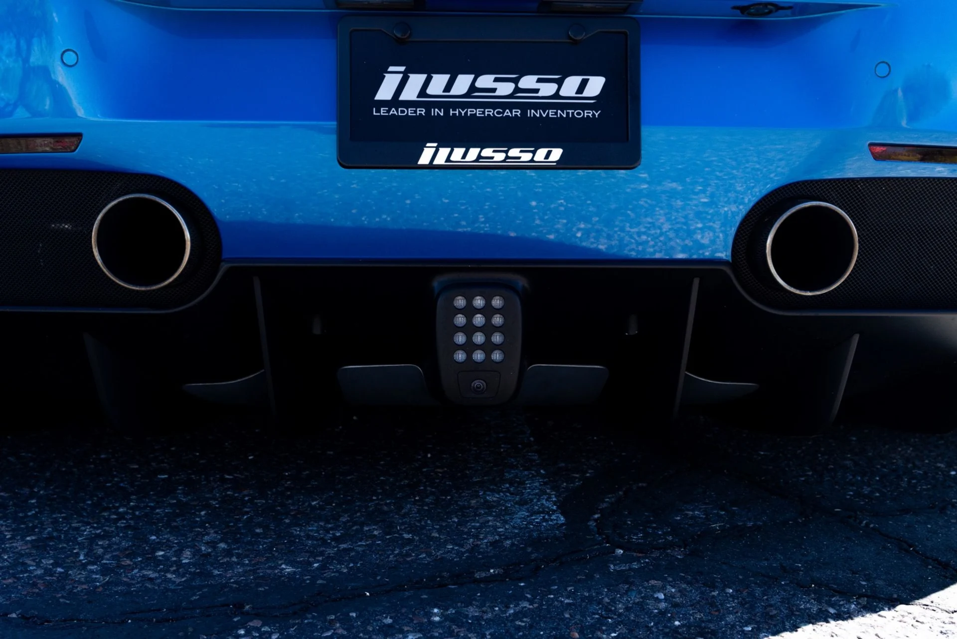 mph043_3266394422_Used_2017_Ferrari_488_Spider_1774722823_29412a7e42