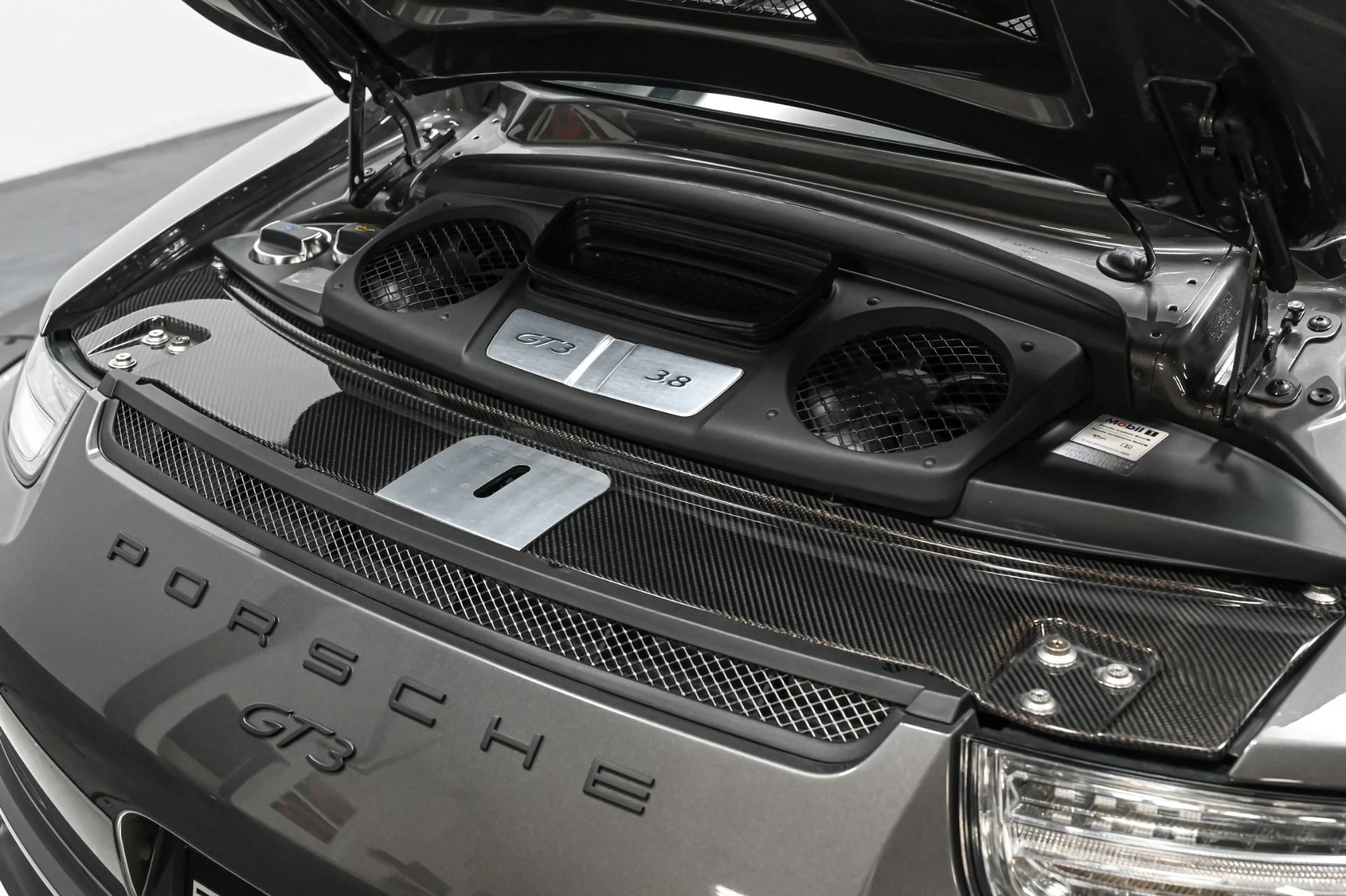 mph043_3269999871_Used_2015_Porsche_911_GT_3_1749853889_13f803ad8b
