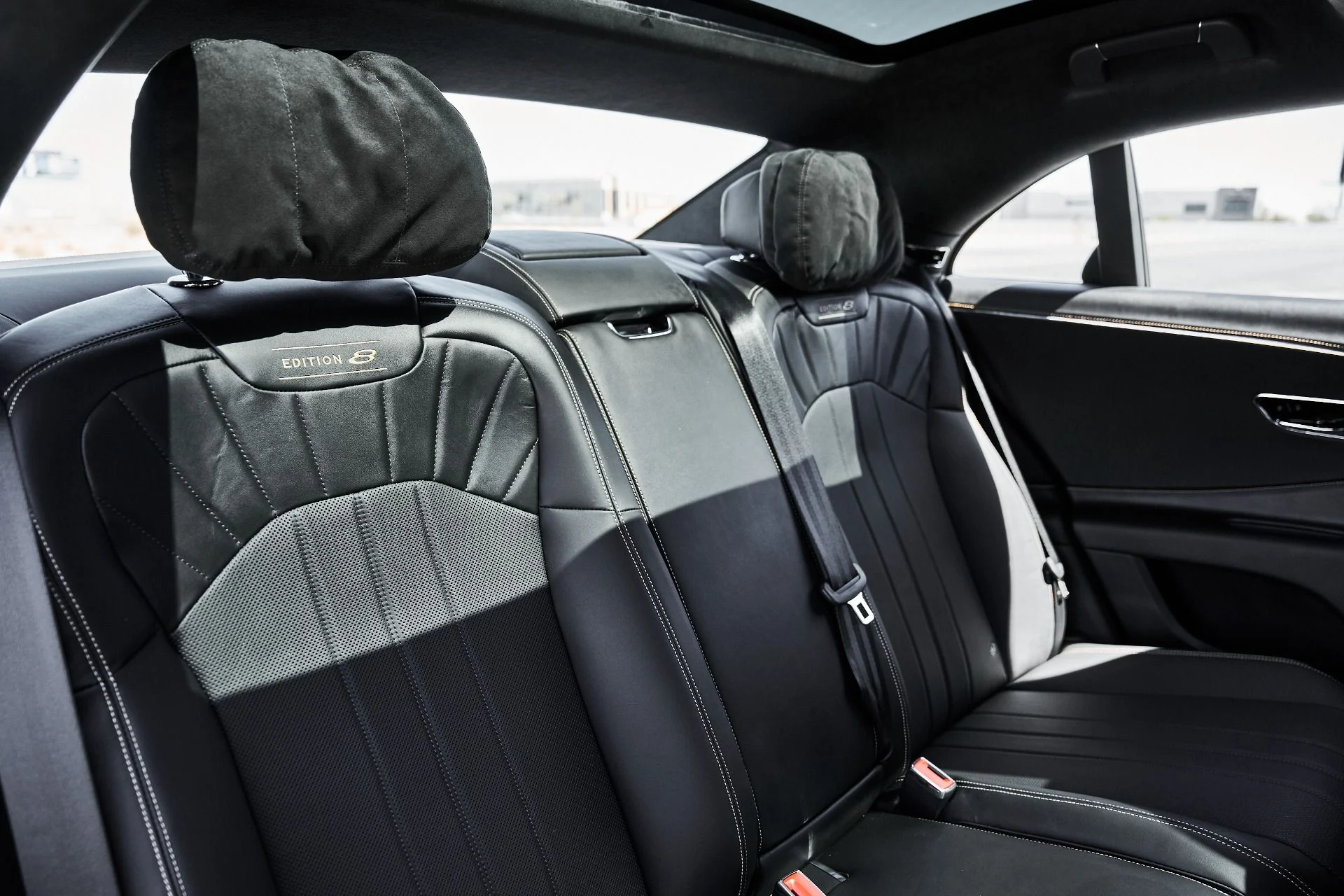 mph043_330558590_Used_2024_Bentley_Flying_Spur_1782150697_130e2cff5e