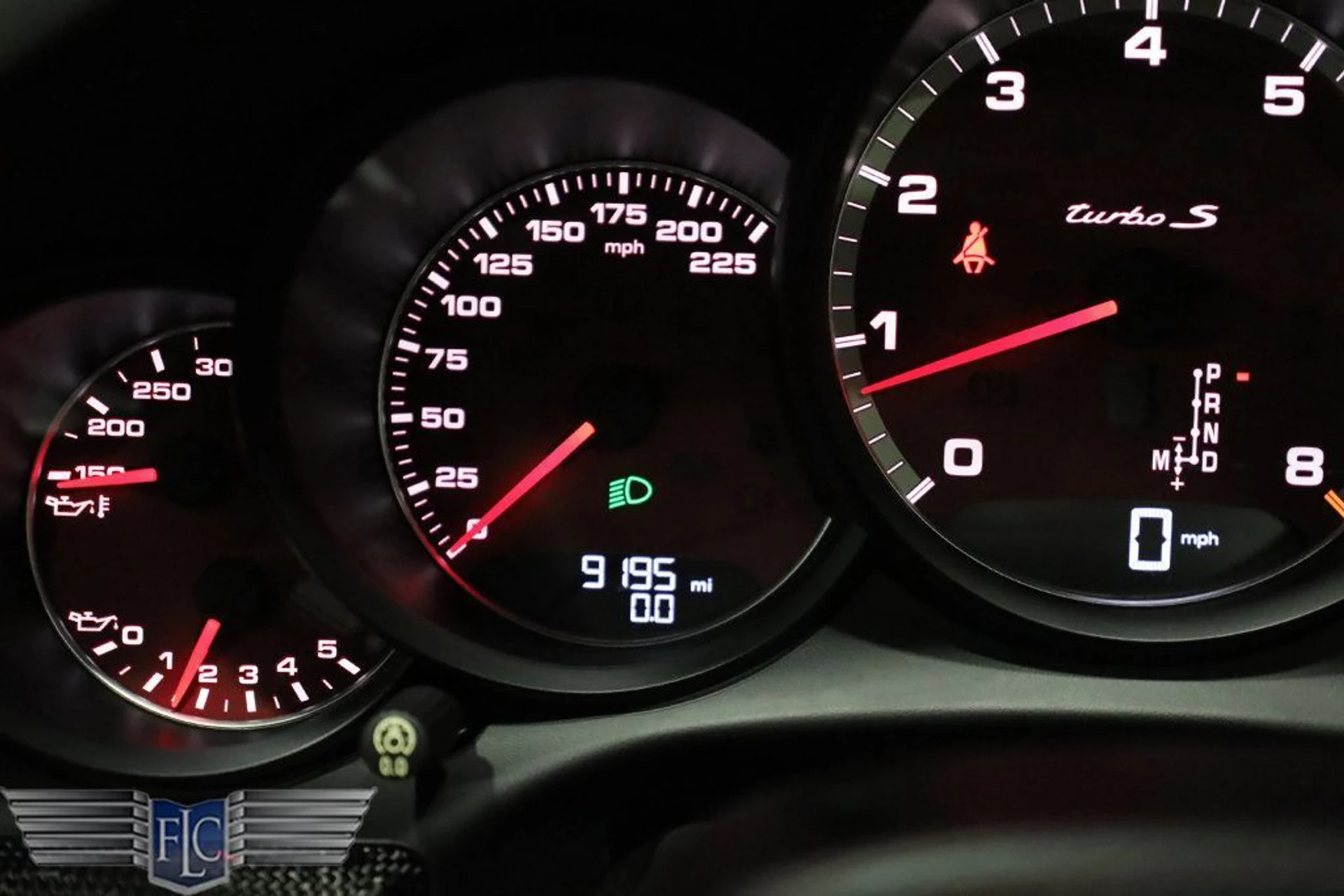 mph043_331659784_used_2018_porsche_911_turboscoupe_9689_22116353_44_1024_37743b114b