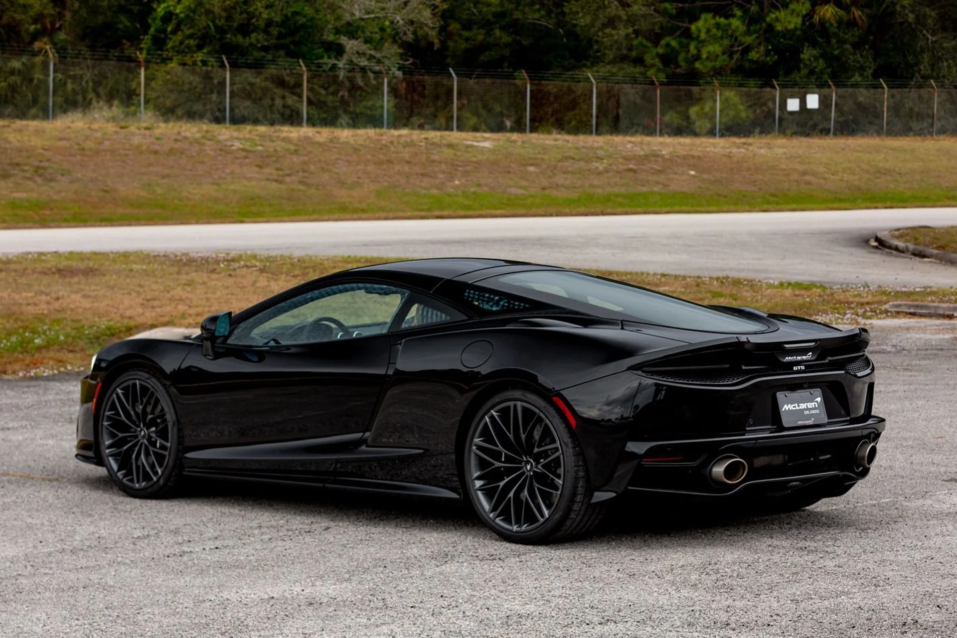 mph043_3321594580_470_p44_l_f379742cad