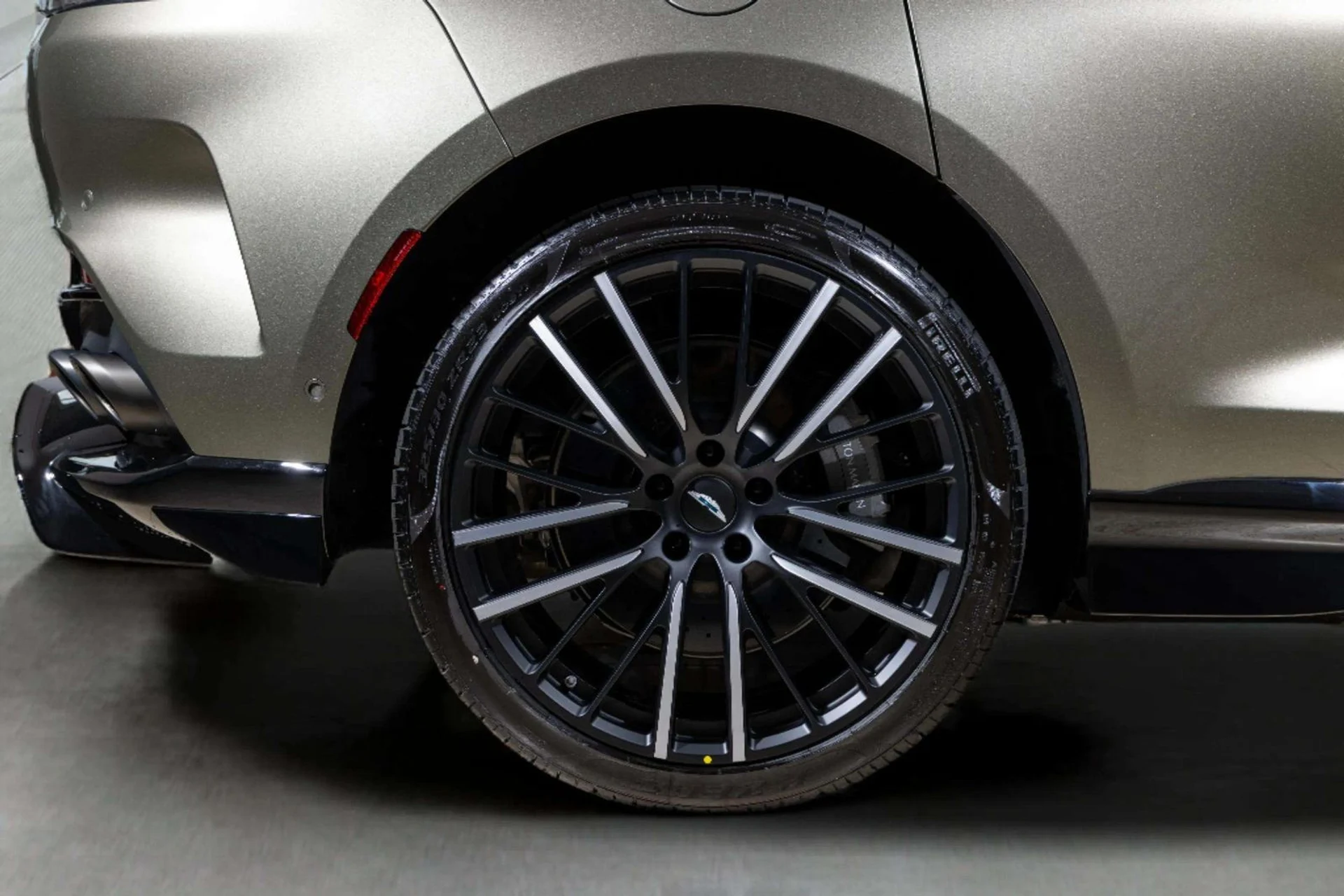 mph043_332613066_9a5a89fa_6b78_4c71_b475_88ea42111181_92eef3f194