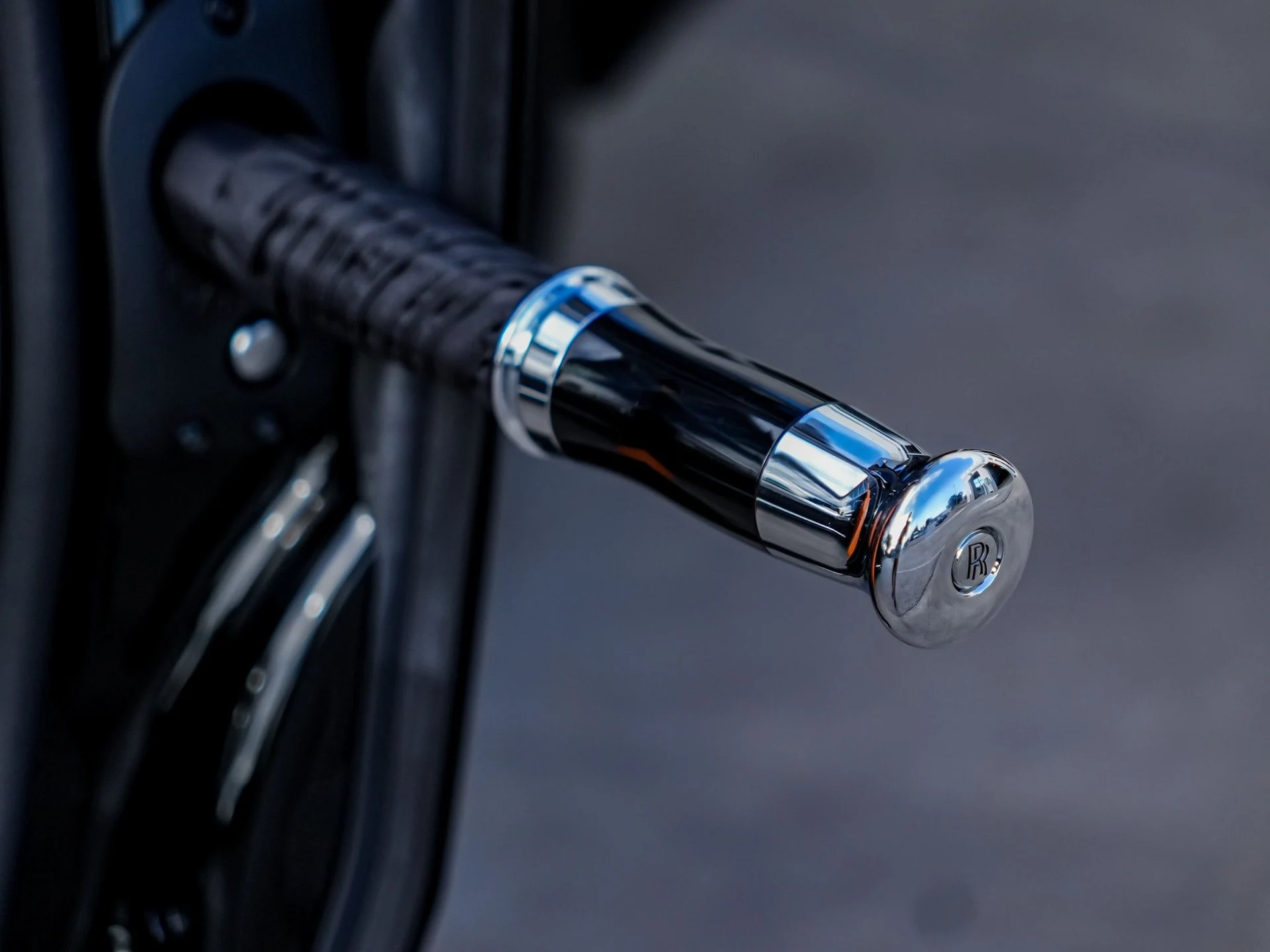 mph043_3333147804_Hi_Tech_Luxury_Imports_LLC_SLA_23_HA_06_VU_236740_image_43_8d8da4d9e1