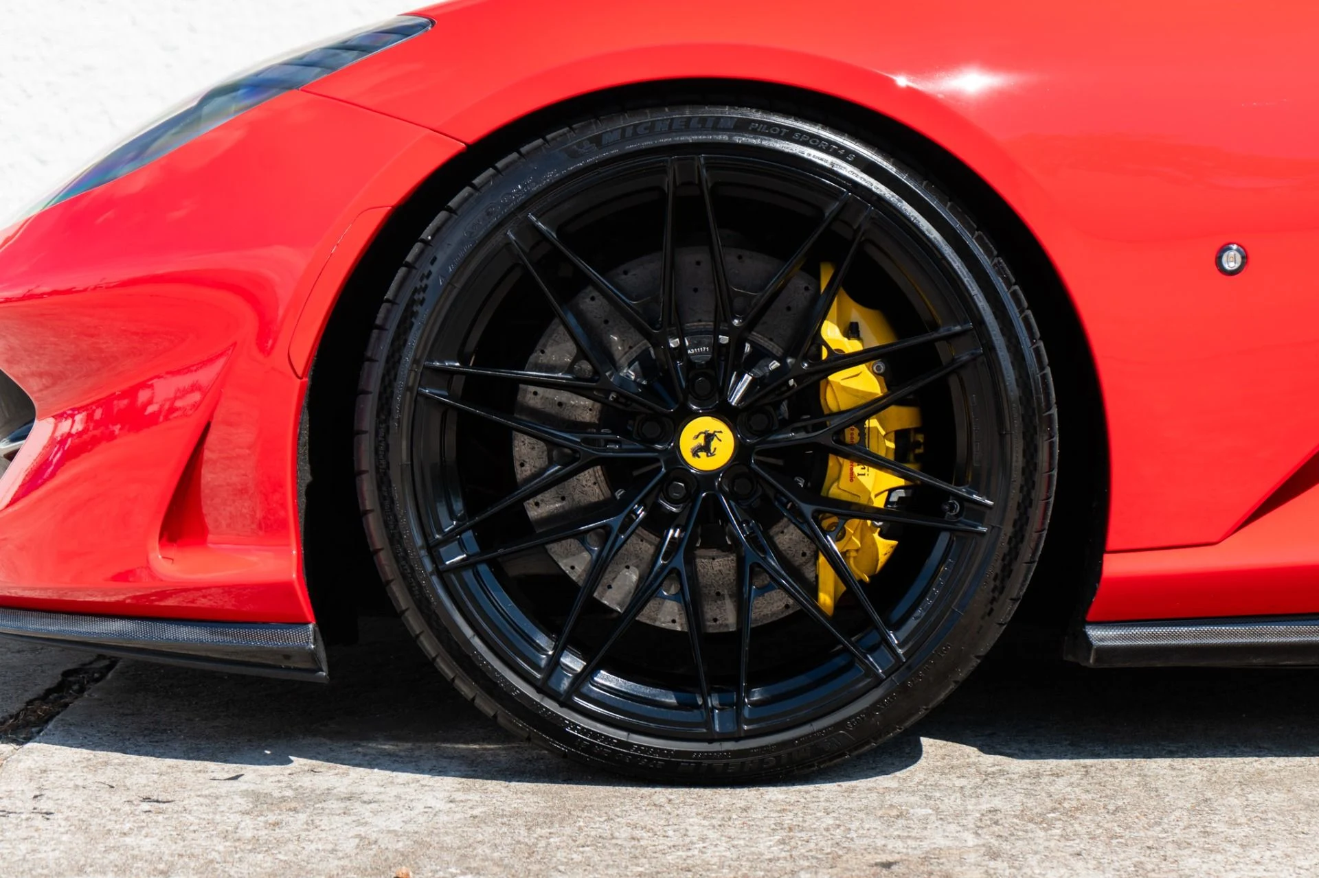 mph043_3337097393_Used_2019_Ferrari_812_Superfast_1789595110_f88751da53