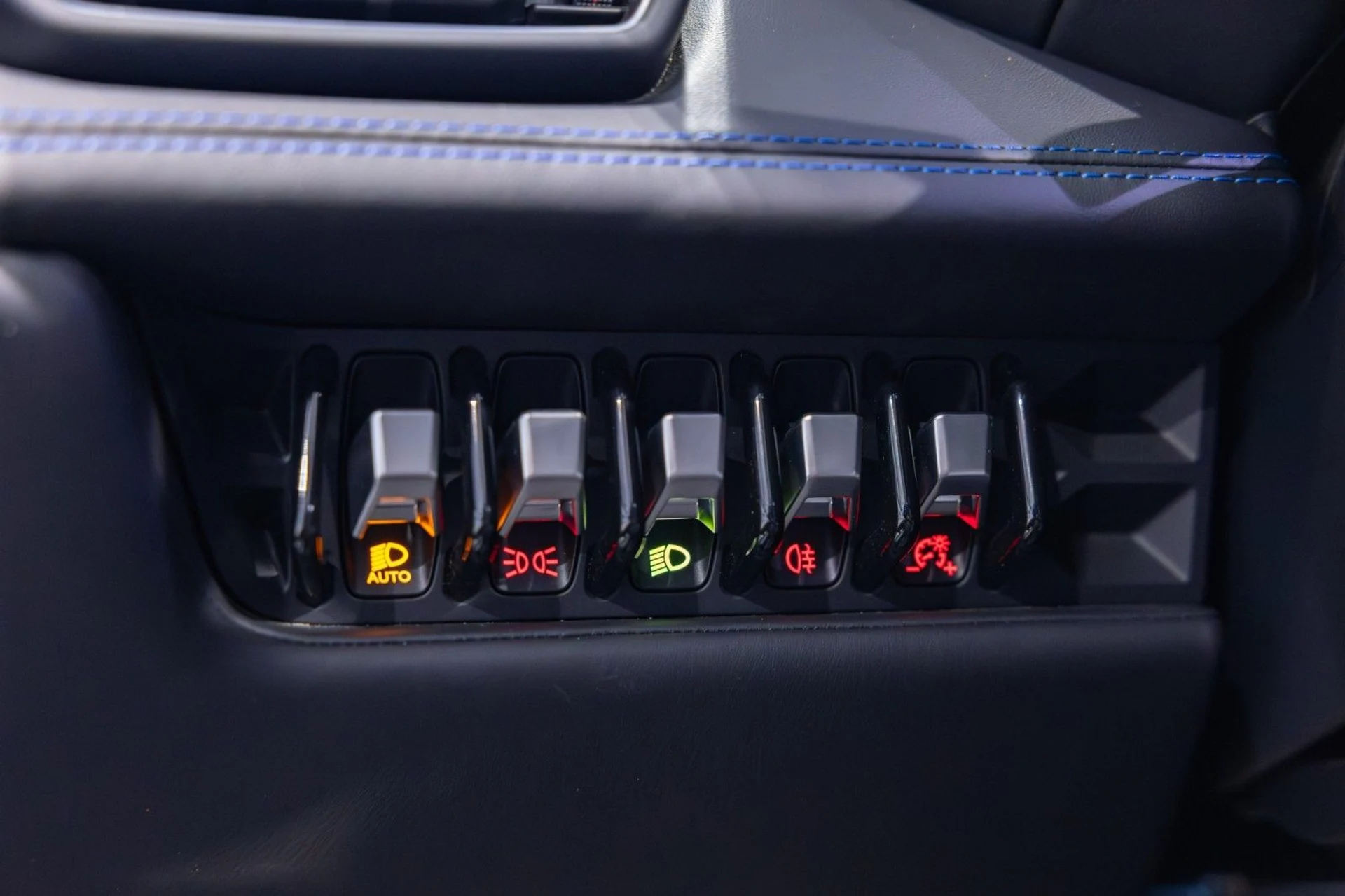 mph043_3345420129_ew_11c20465af