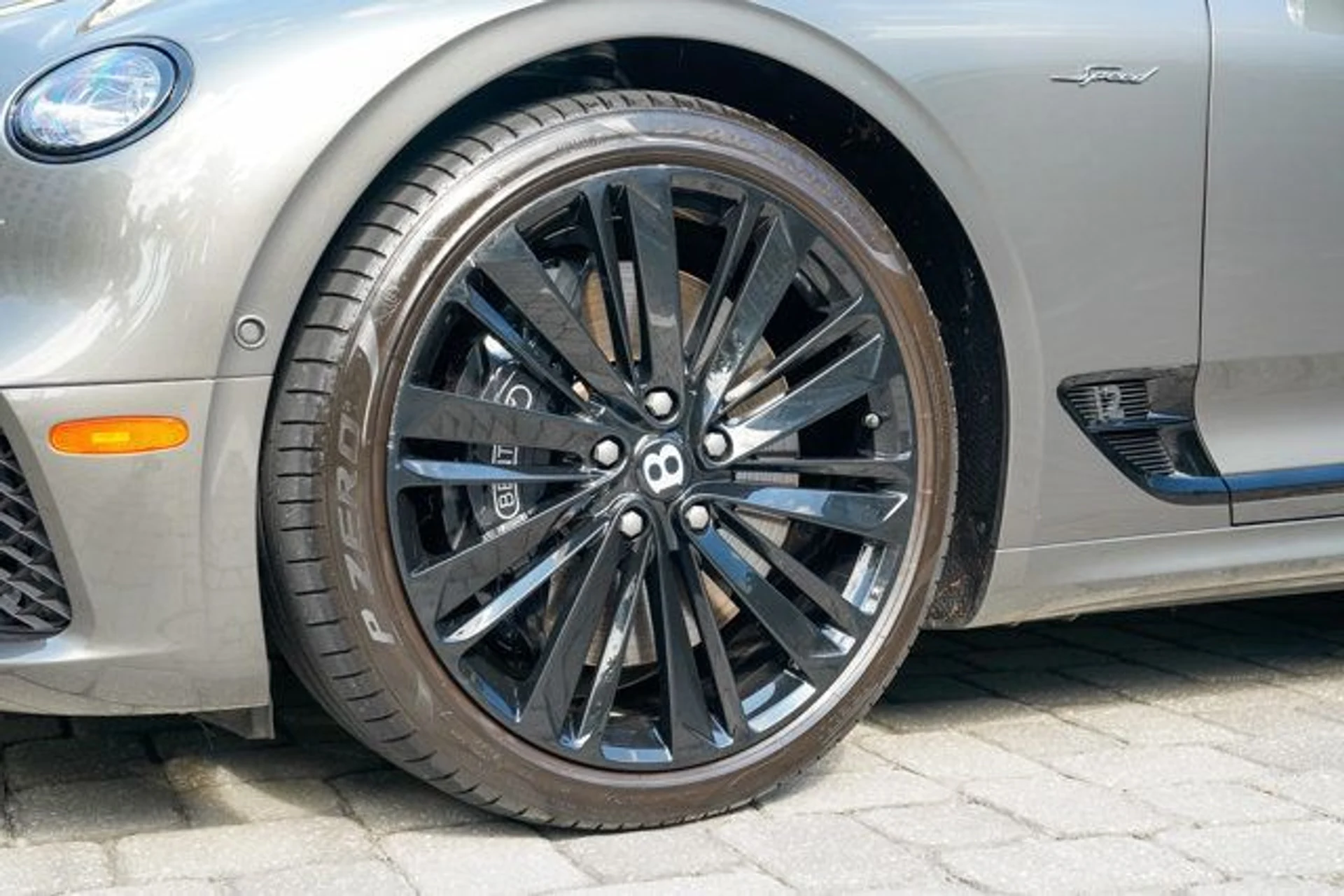 mph043_3365394975_22956151_44_640_10bdced824