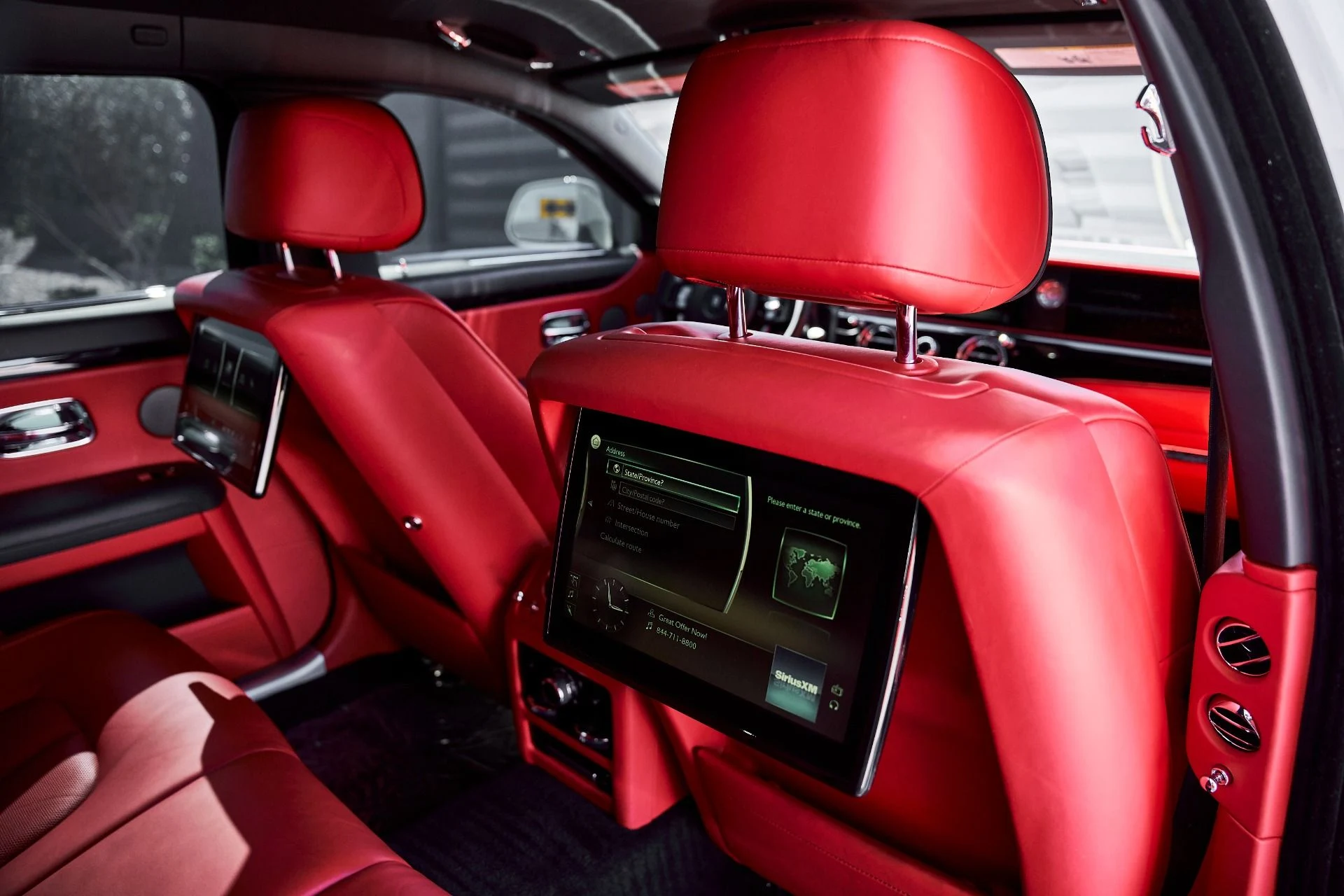 mph043_3369751031_Used_2022_Rolls_Royce_Ghost_Base_1772766030_6f54564529