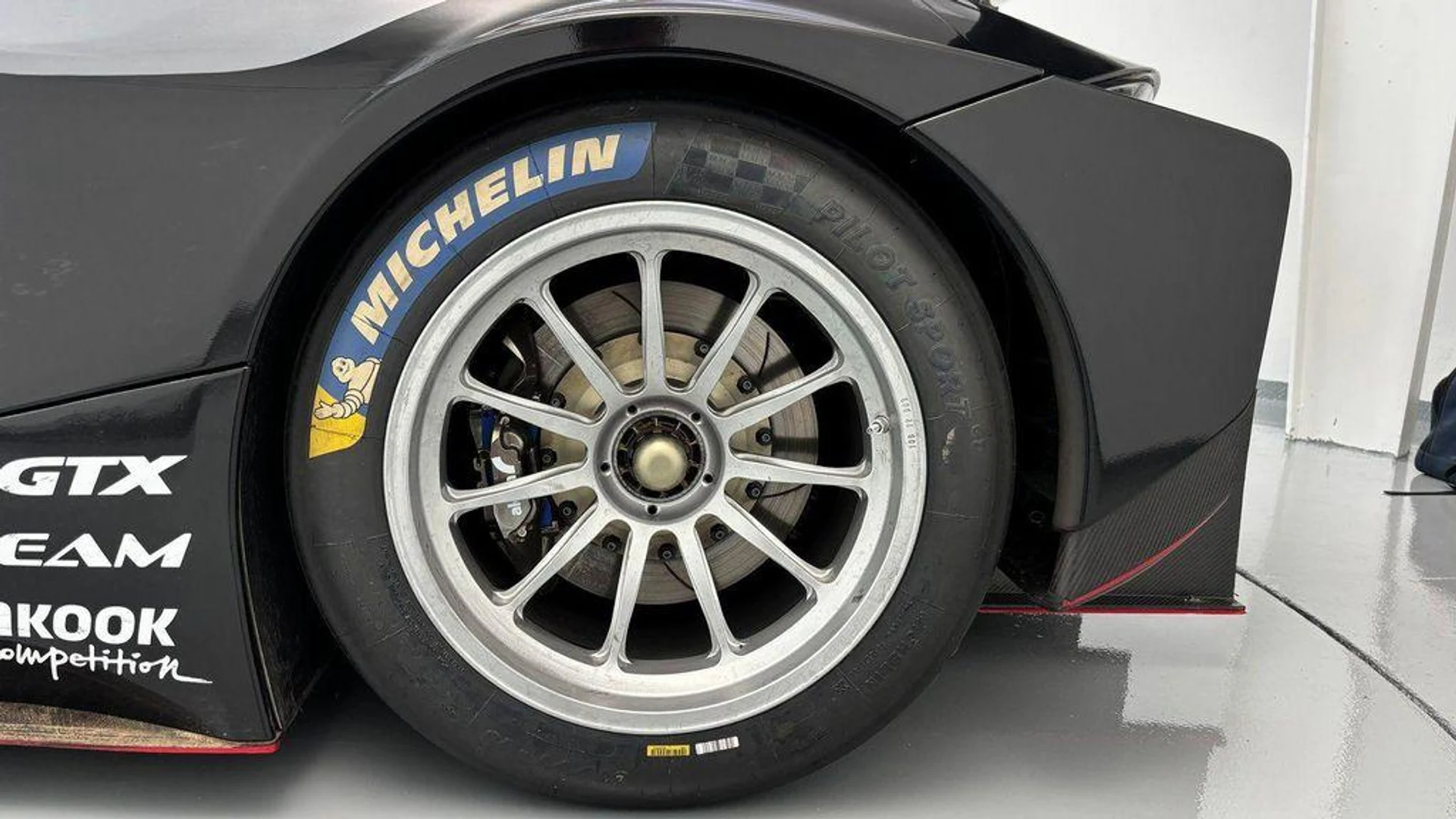 mph043_3376141743_3j6ar9gh_AT_57b_Nn5sz1_Be_Smm_LPY_b25ddc19f4