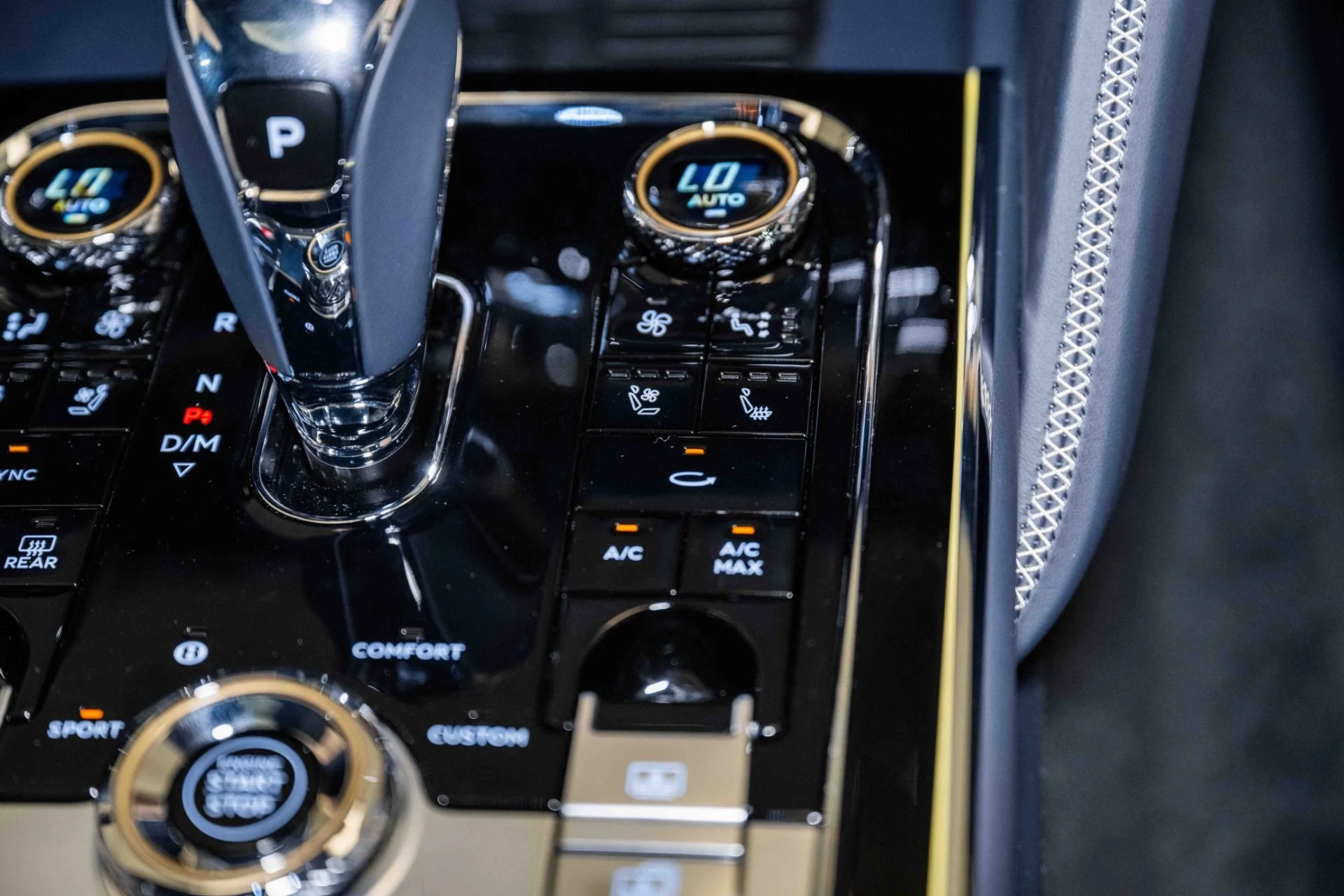 mph043_3380516182_Used_2024_Bentley_Flying_Spur_Edition_8_1721508195_30b7eecbdd