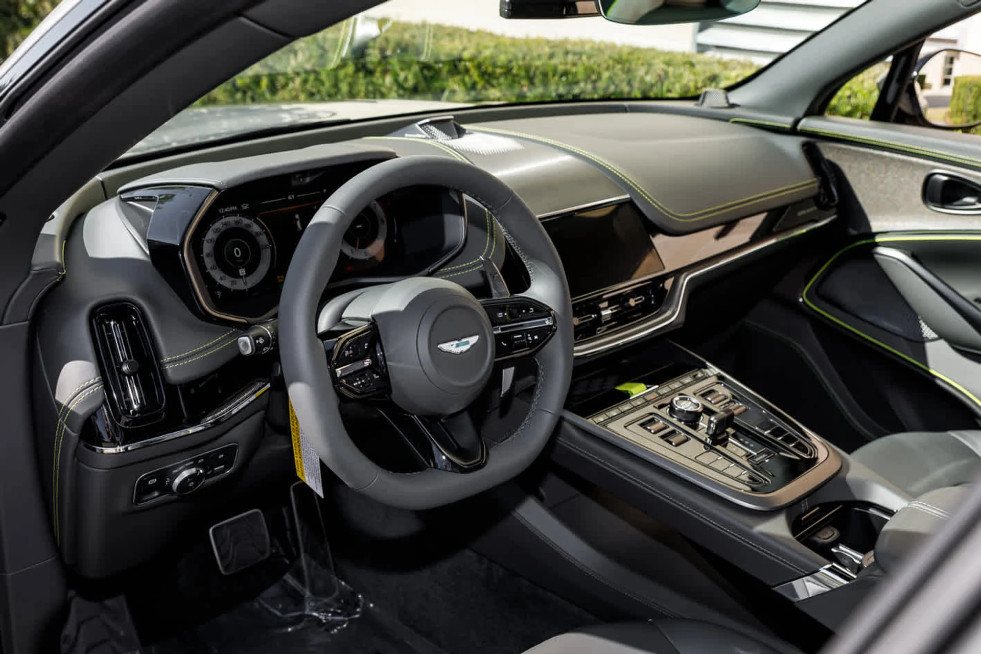 mph043_3381689004_44_6e5396e591