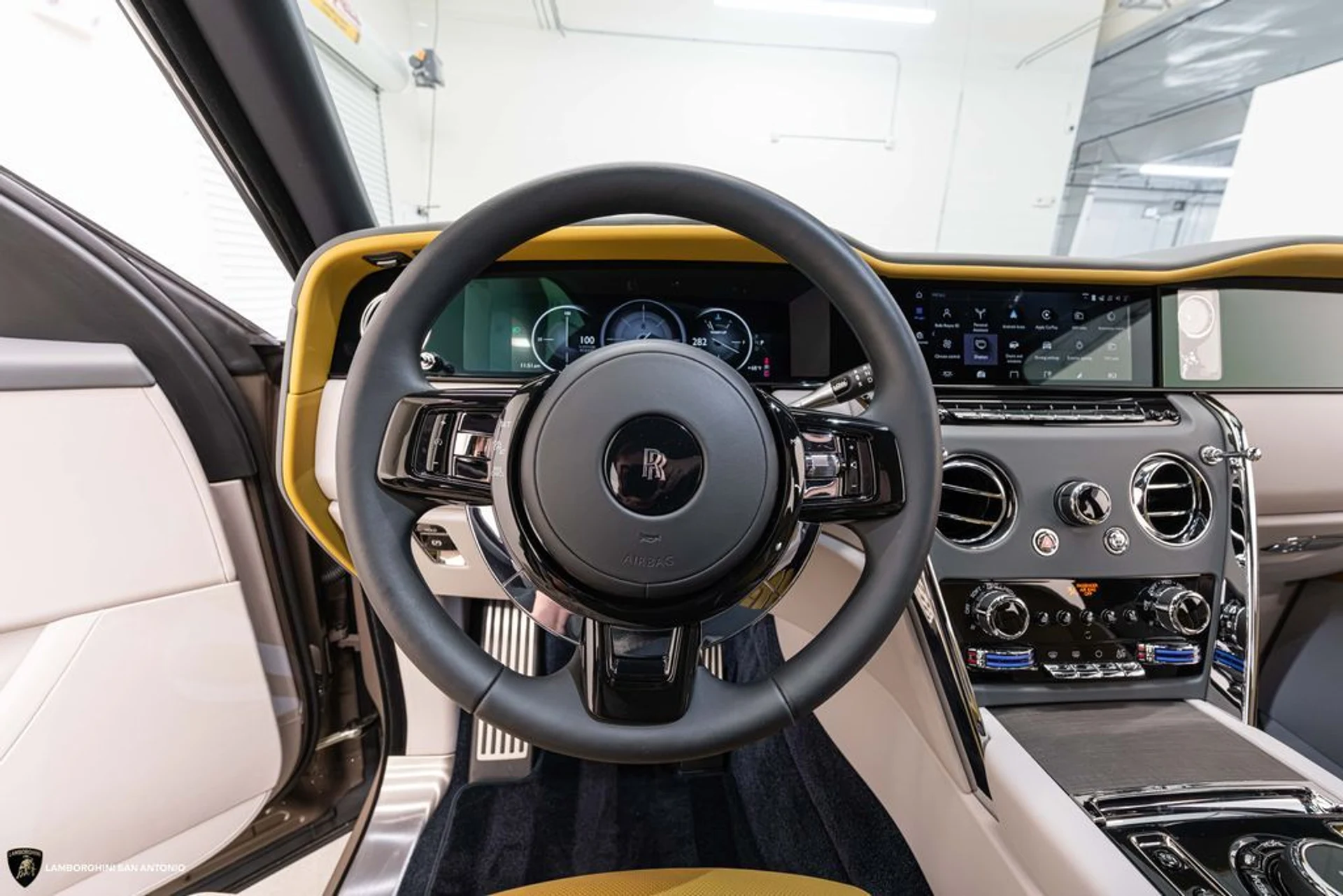 mph043_3385355757_a9dd18368baca4425e50eda856514520x_8be8f9c89d