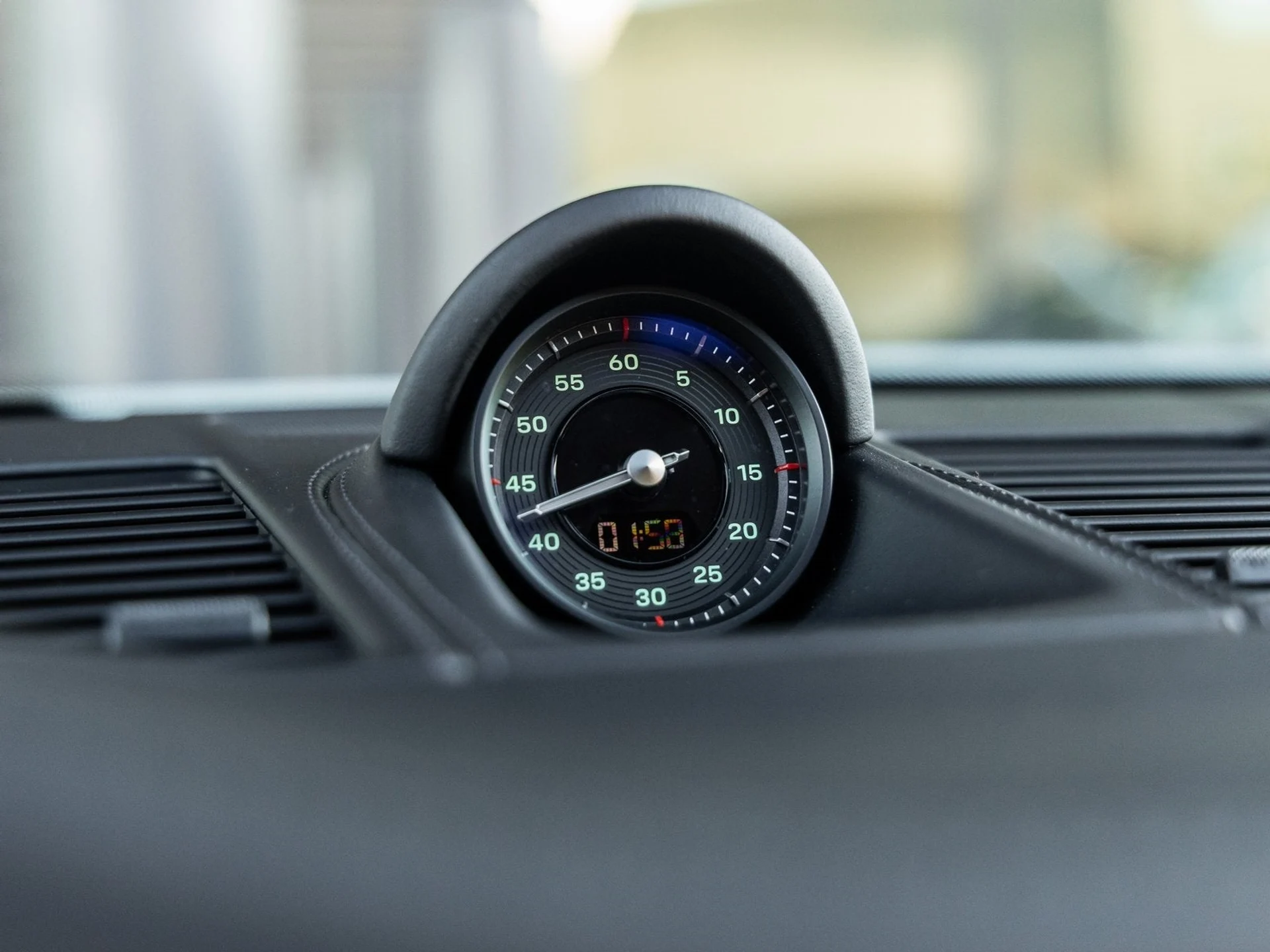 mph043_3387800079_44_e183ec2b9b