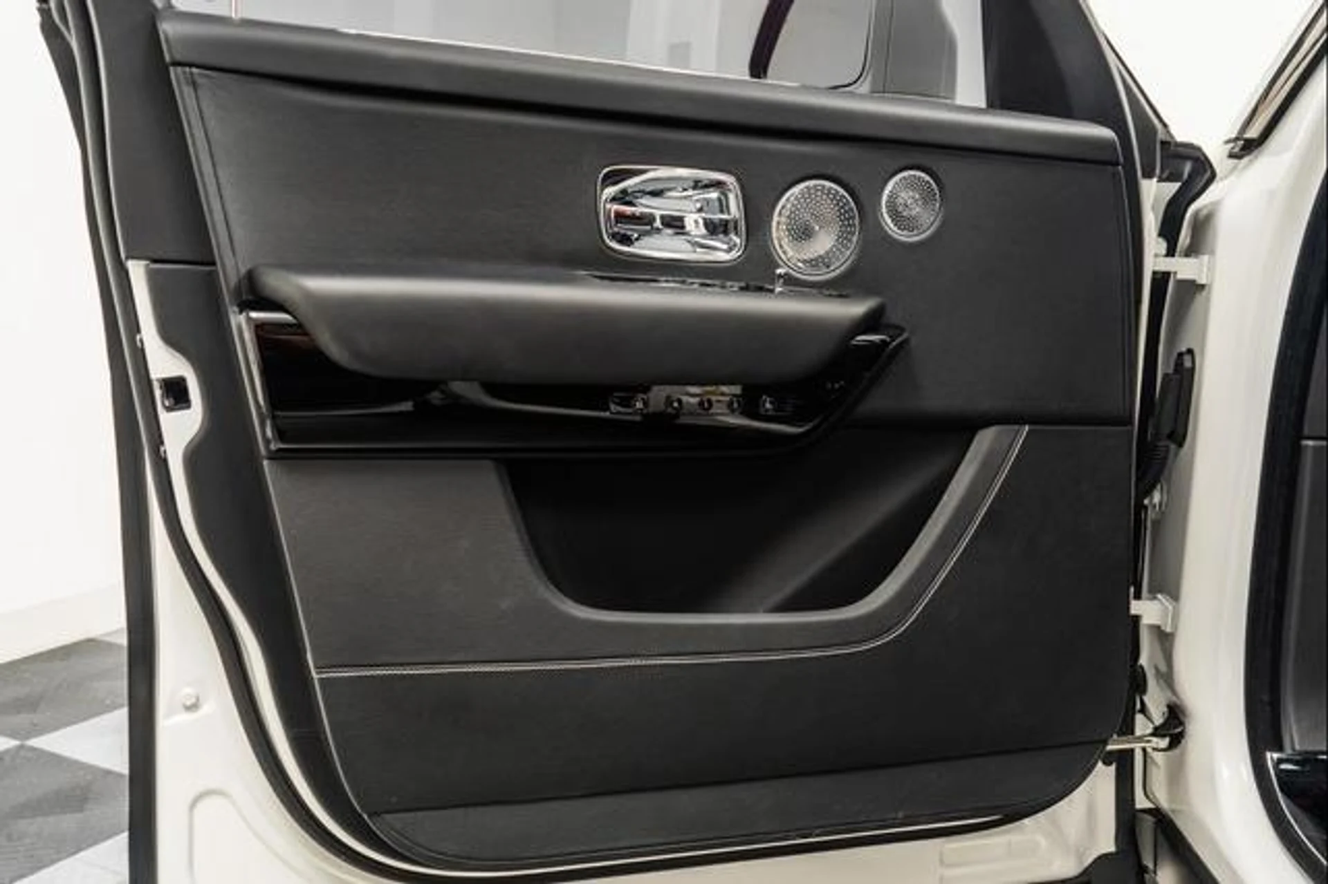 mph043_3393074756_MV_7h_SJ_5_T34zpk_T0m1x_I_Glt_Xbl_Mo_c3325241f8