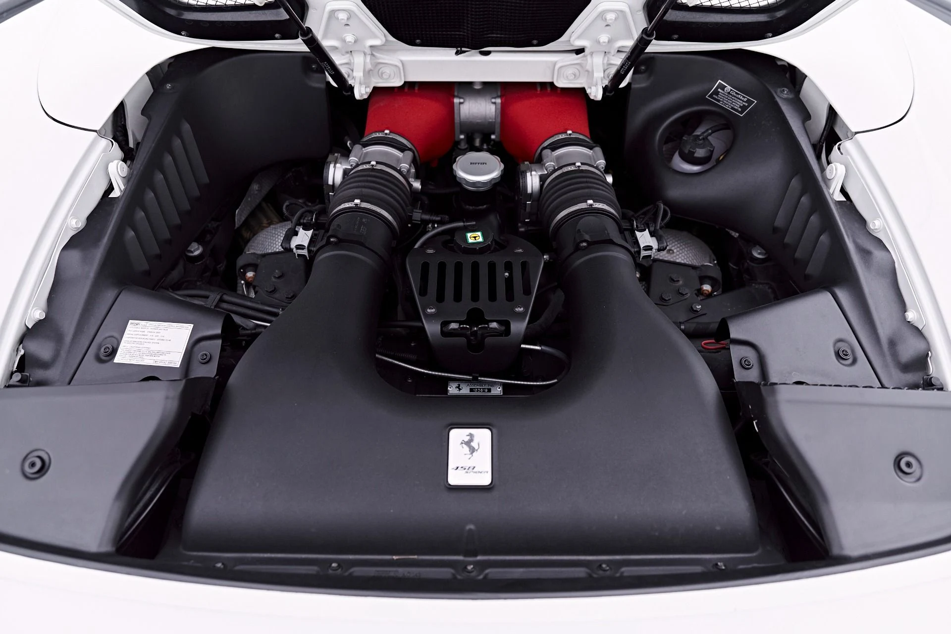 mph043_3393450163_Used_2014_Ferrari_458_Spider_Base_1781828229_488552438f