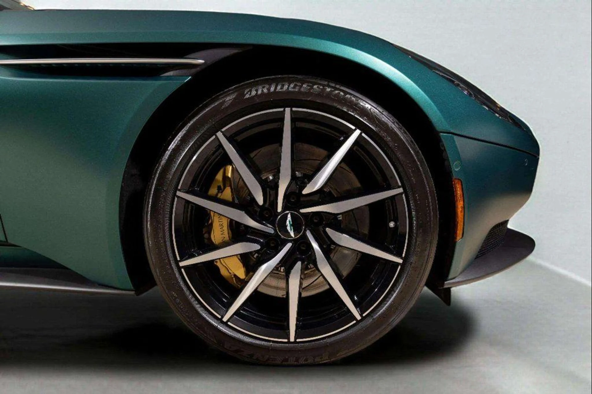 mph043_3393726063_bcgs_Kh_IO_33_X_Md2_Fz_K0sjywj4_Zic_12eb6263d8