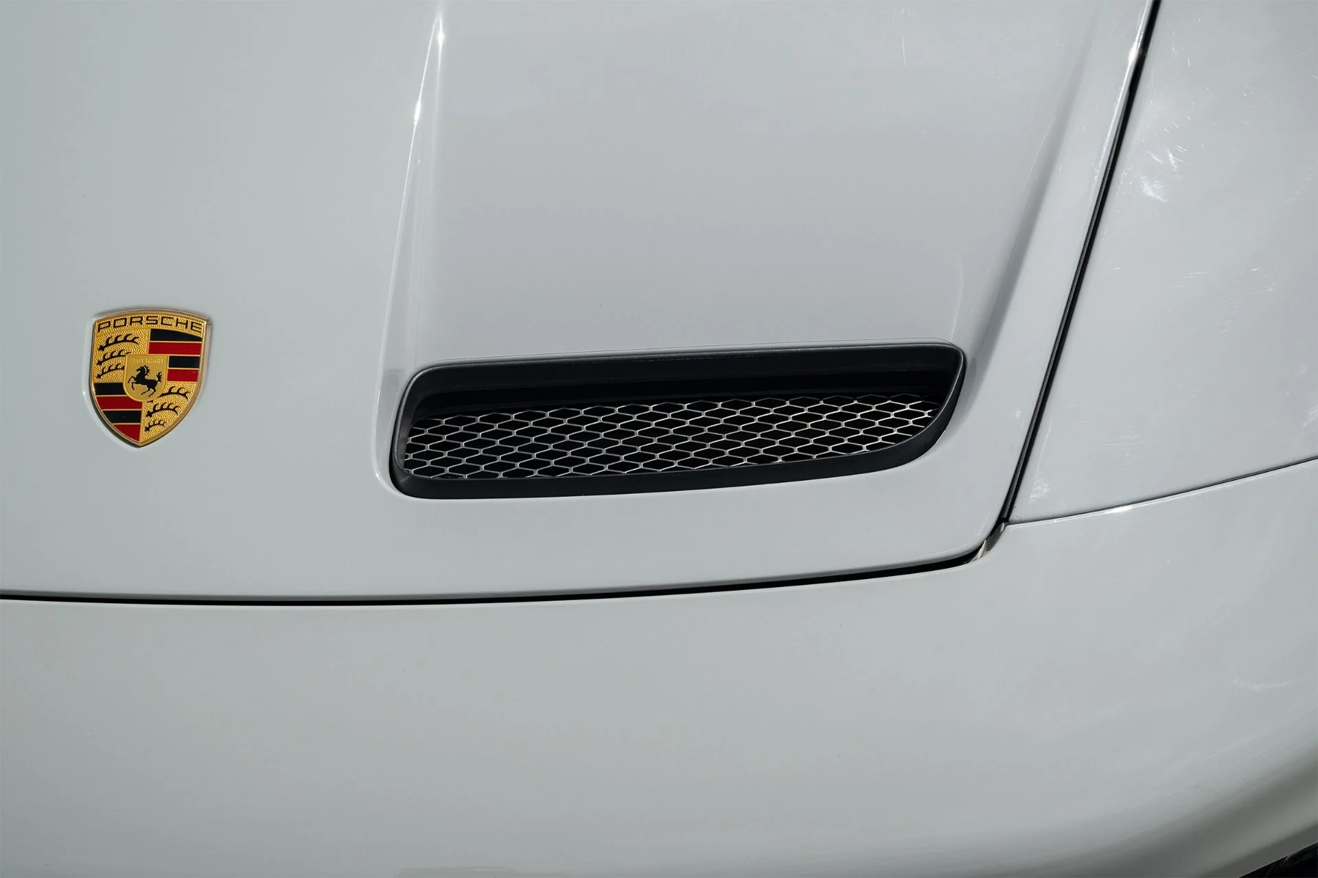 mph043_3399060841_Used_2022_Porsche_911_GT_3_Touring_1788909258_4b10e7d37a