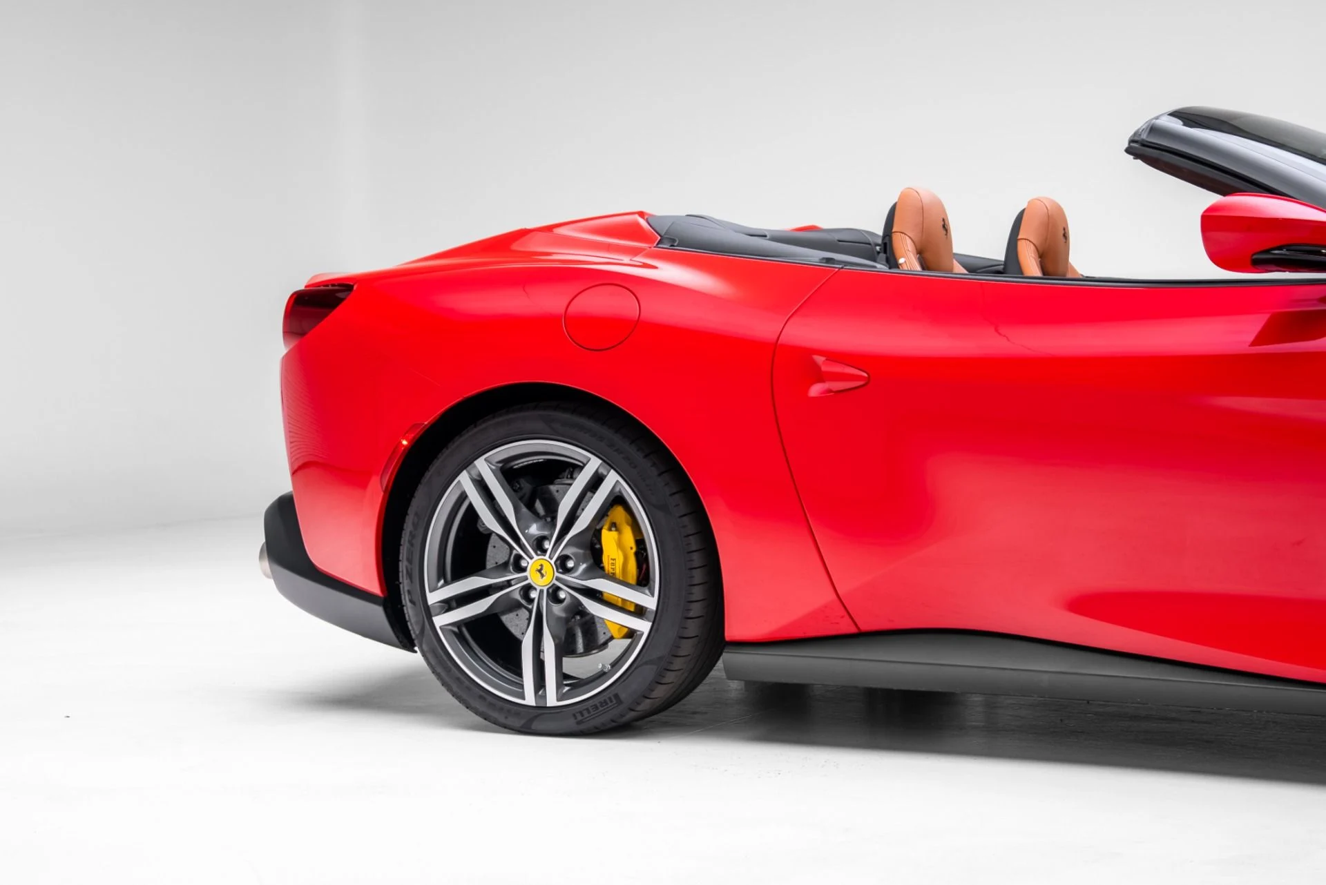 mph043_3401072787_Used_2020_Ferrari_Portofino_1772051589_7c19a2394d