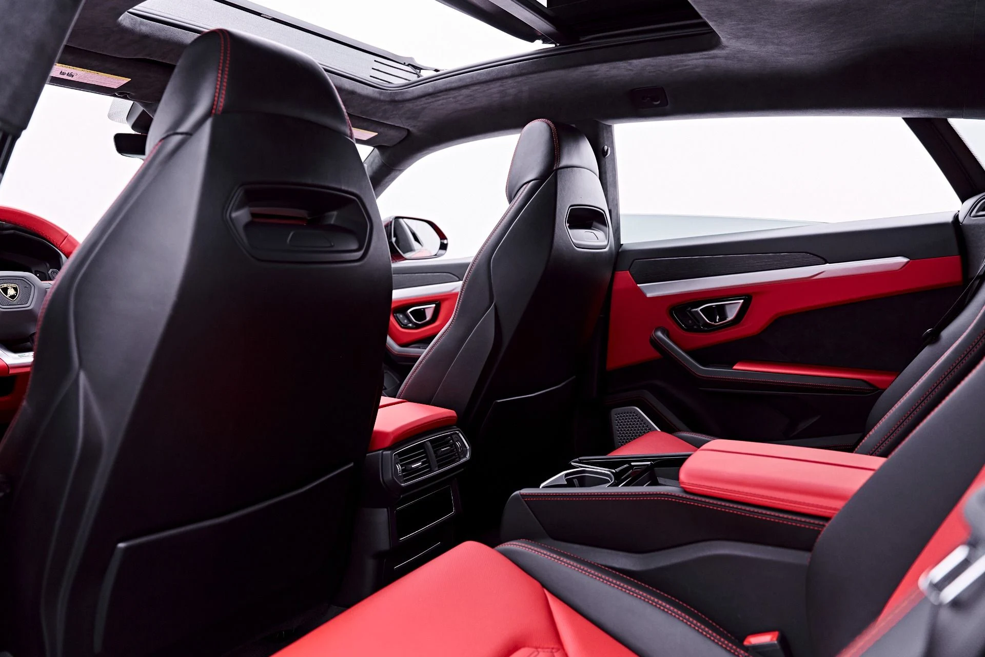 mph043_3414266276_Used_2019_Lamborghini_Urus_Base_1782947993_43b2e80303