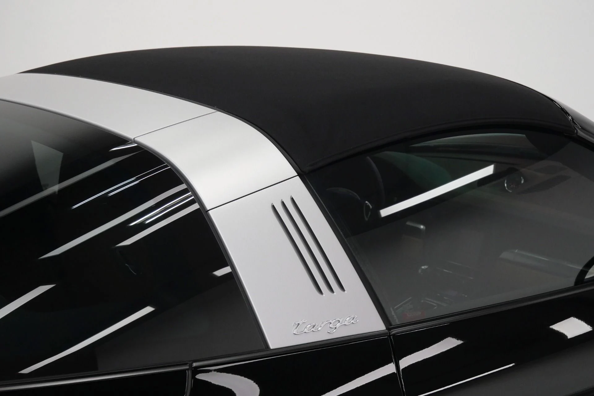 mph043_3424559522_Used_2015_Porsche_911_Targa_4_S_Premium_Package_Plus_Two_Tone_Interior_1781207987_1844b92167