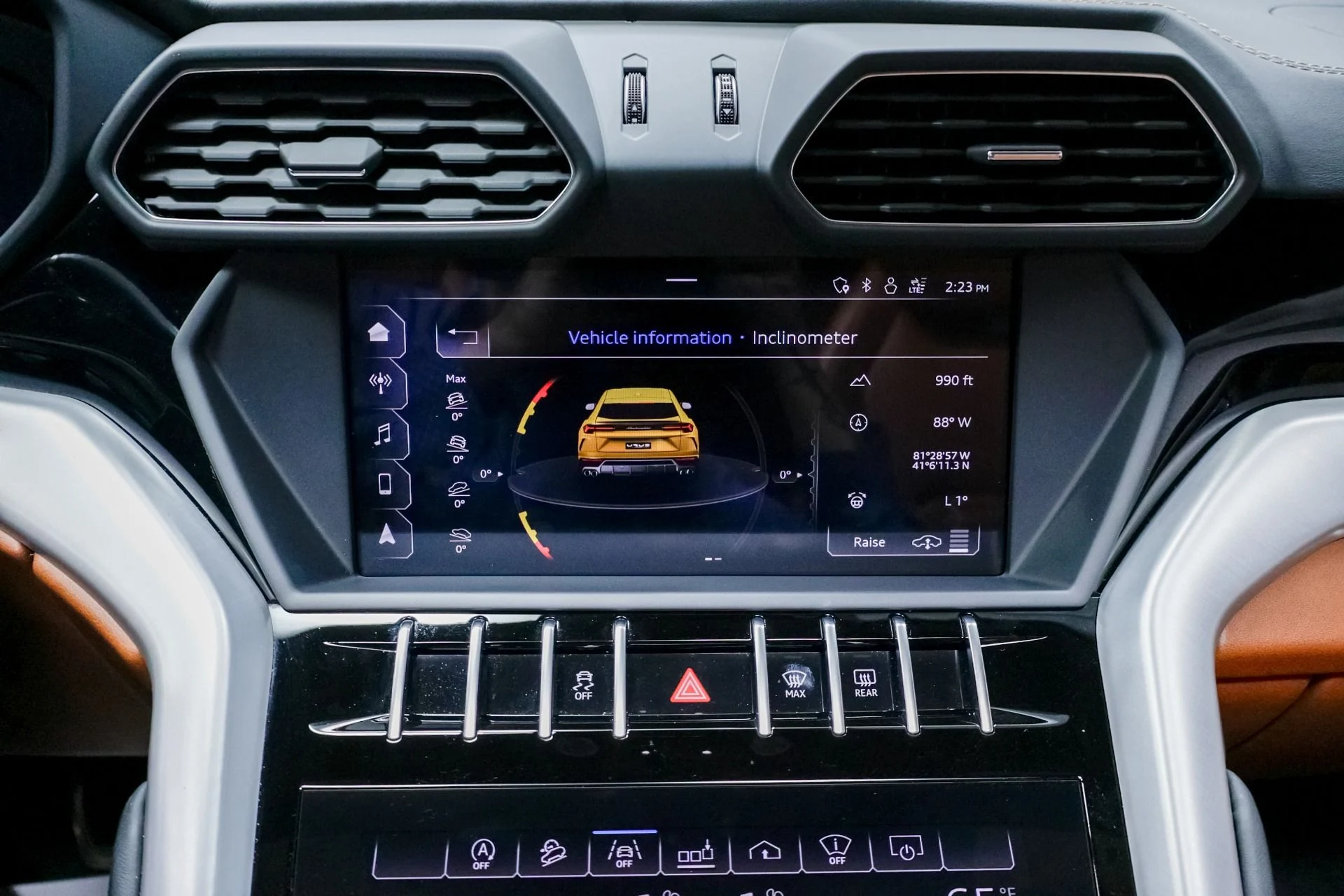 mph043_3429858210_Used_2019_Lamborghini_Urus_1760386129_ab101a8f98