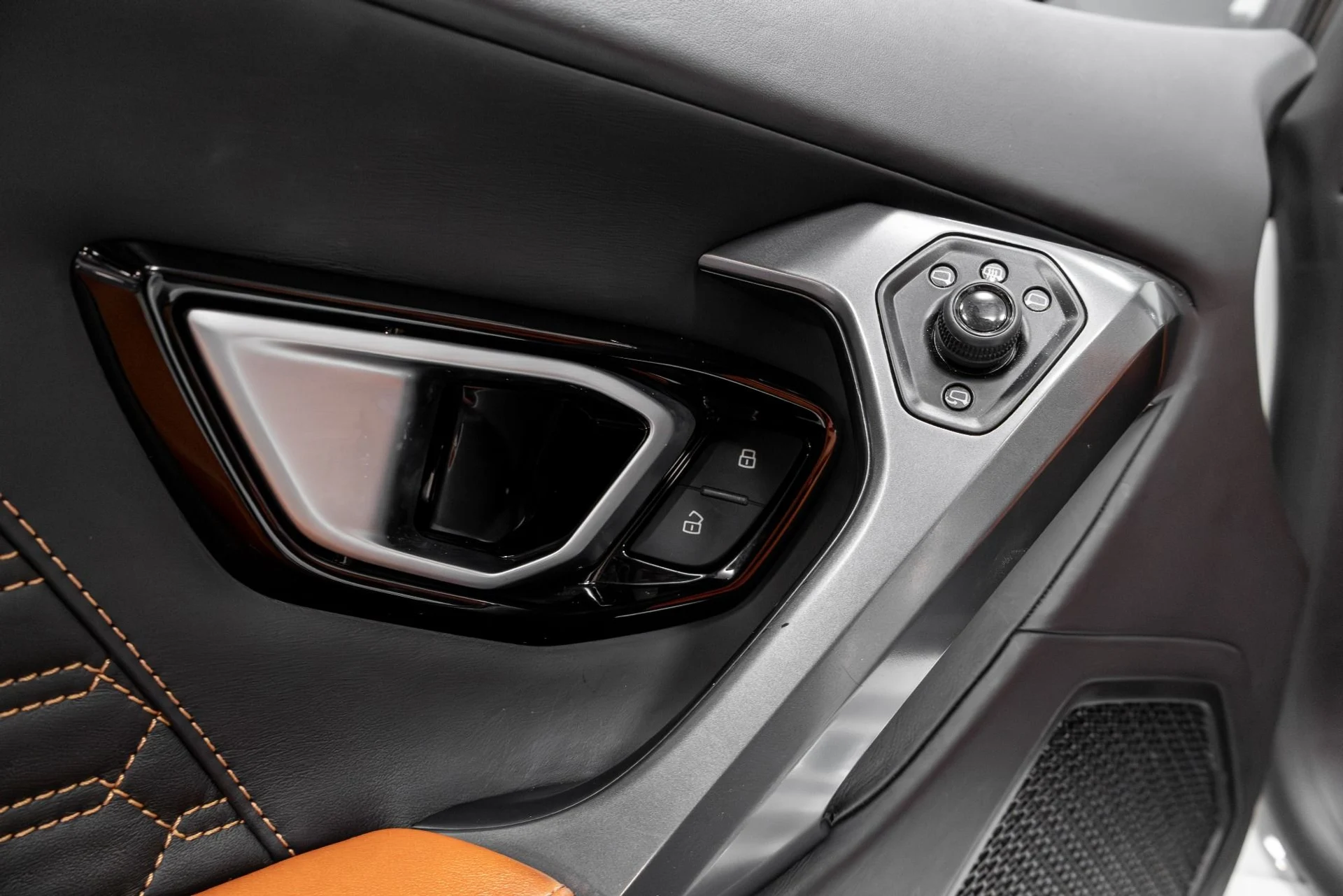 mph043_3488205310_Used_2019_Lamborghini_Huracan_LP_580_2_S_1778195053_a514c78a23