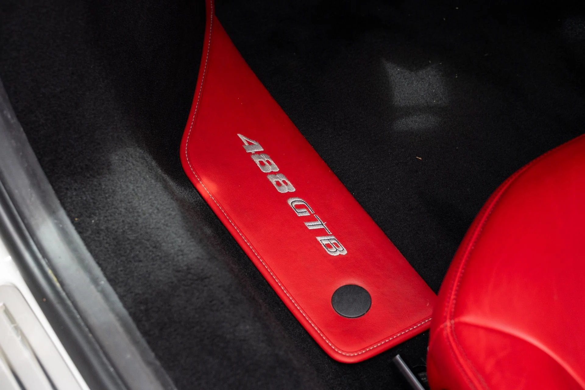 mph043_3515732784_Used_2016_Ferrari_488_GTB_1777085650_02b2e0b80c